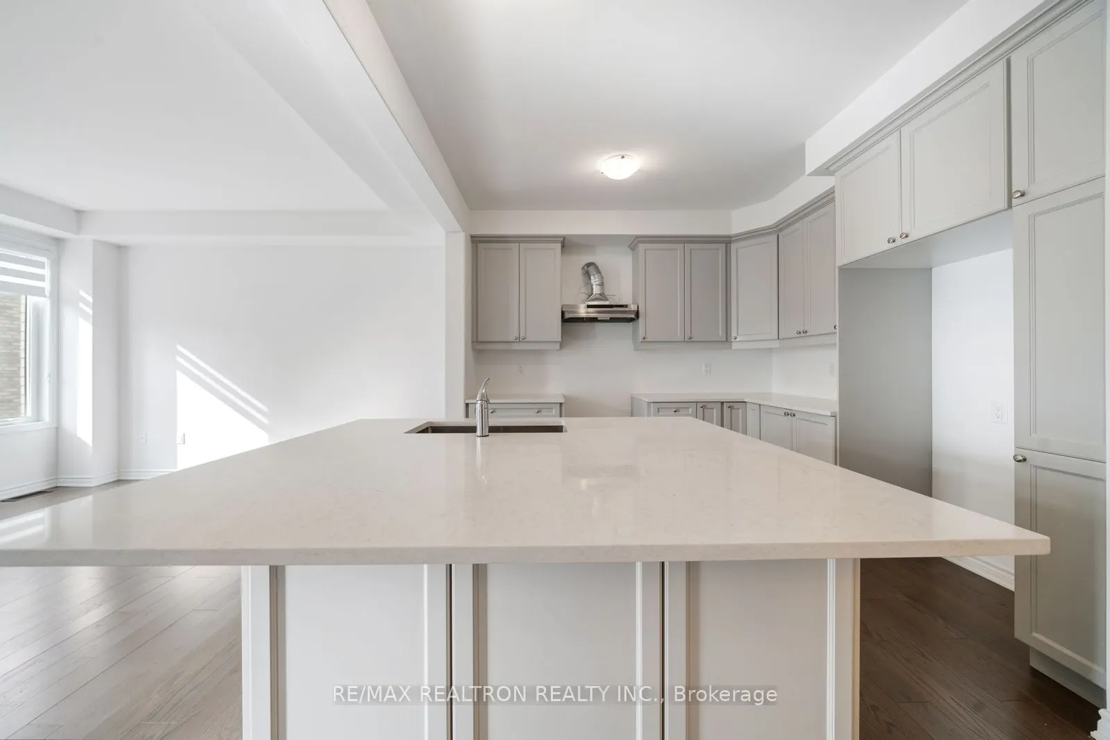 1570 Scarlett Trail