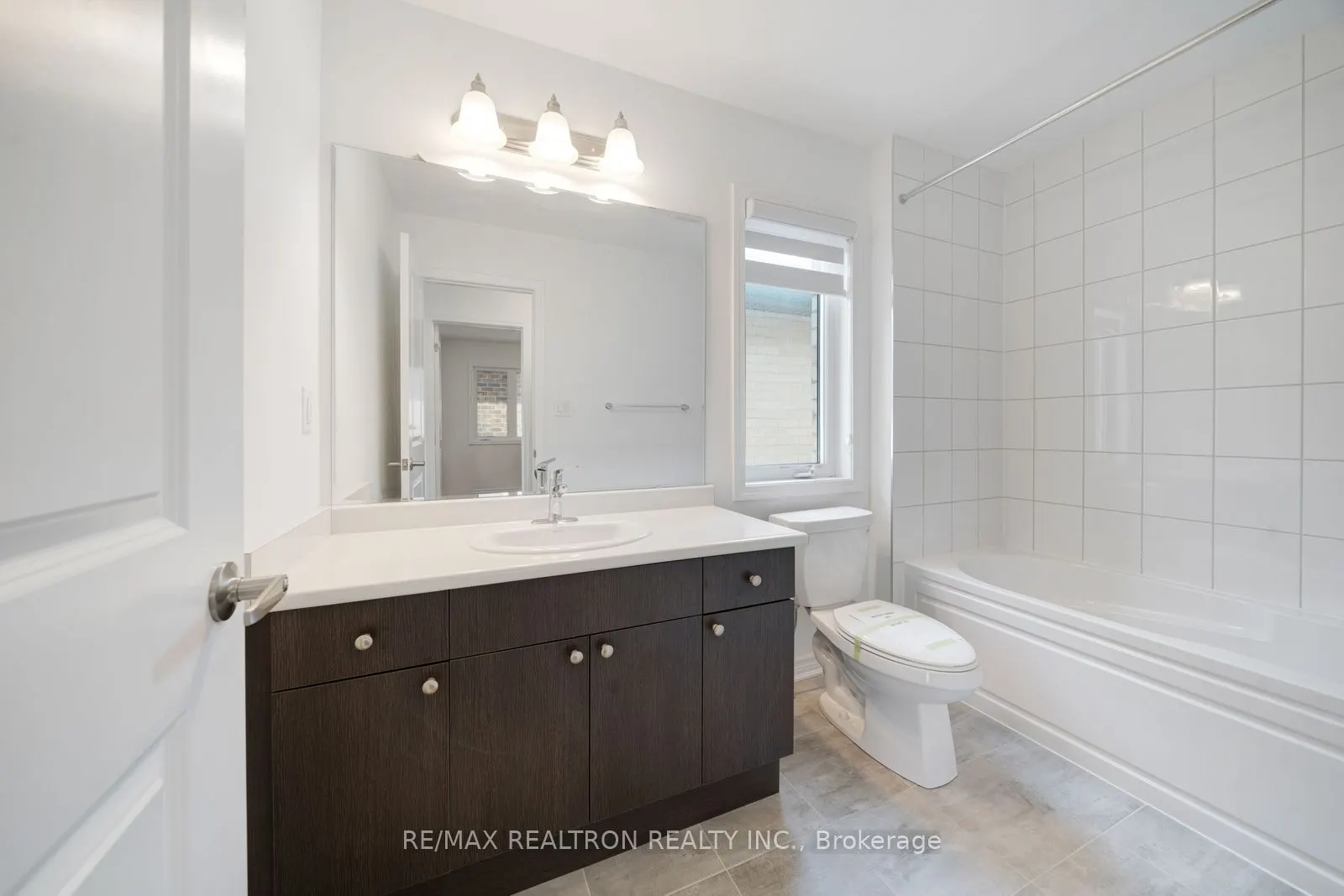 1570 Scarlett Trail