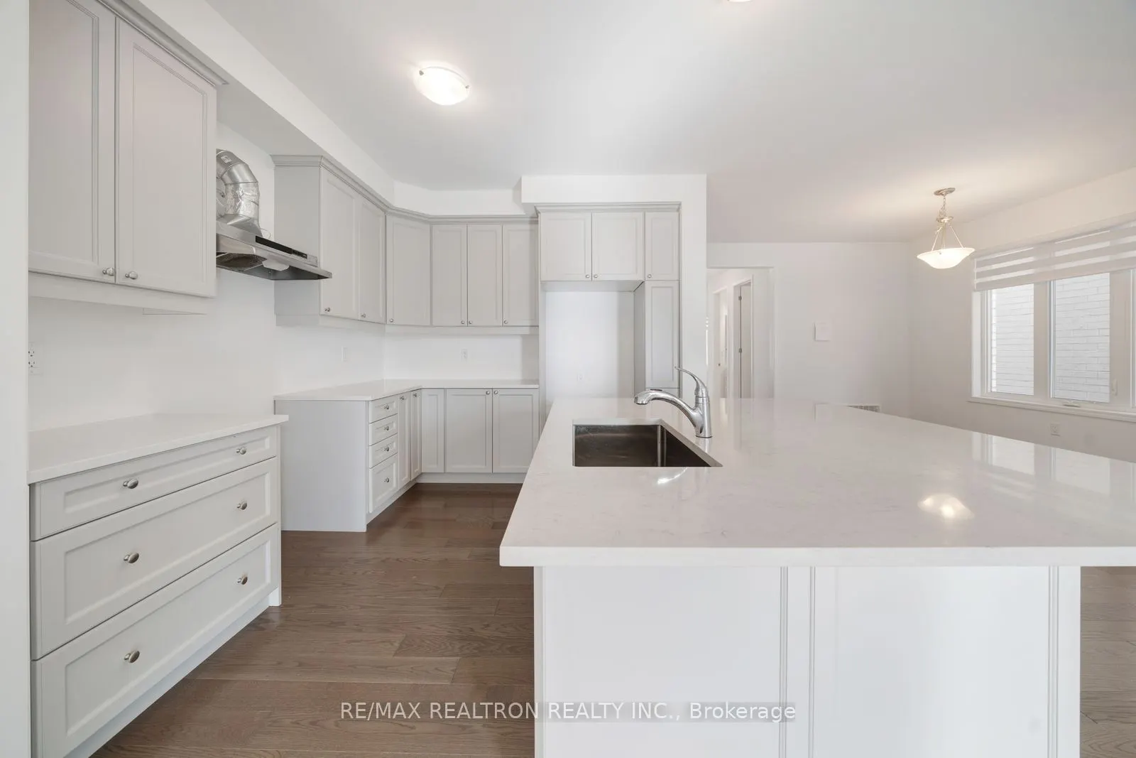 1570 Scarlett Trail