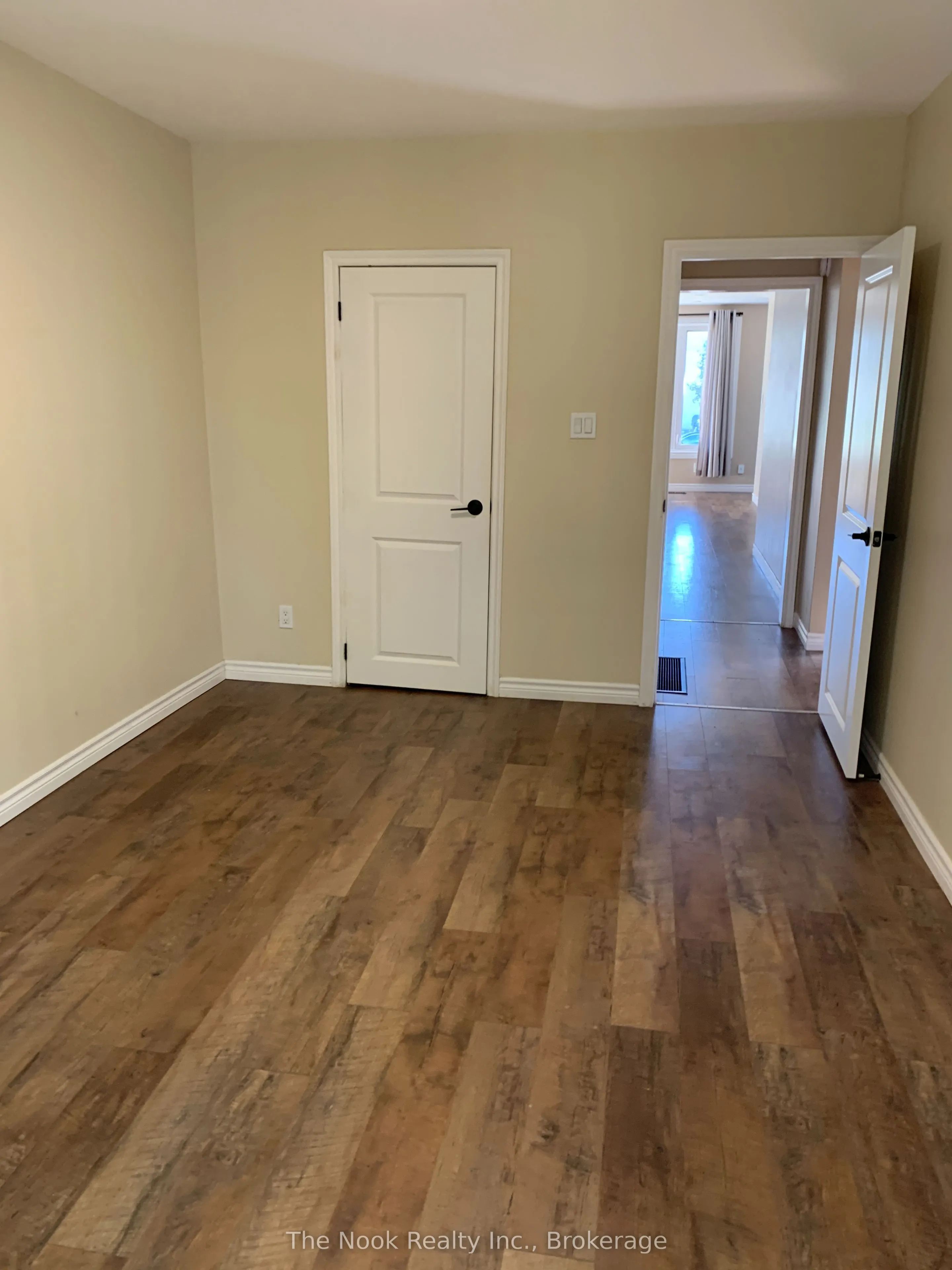 210 Dovedale Drive #Upper