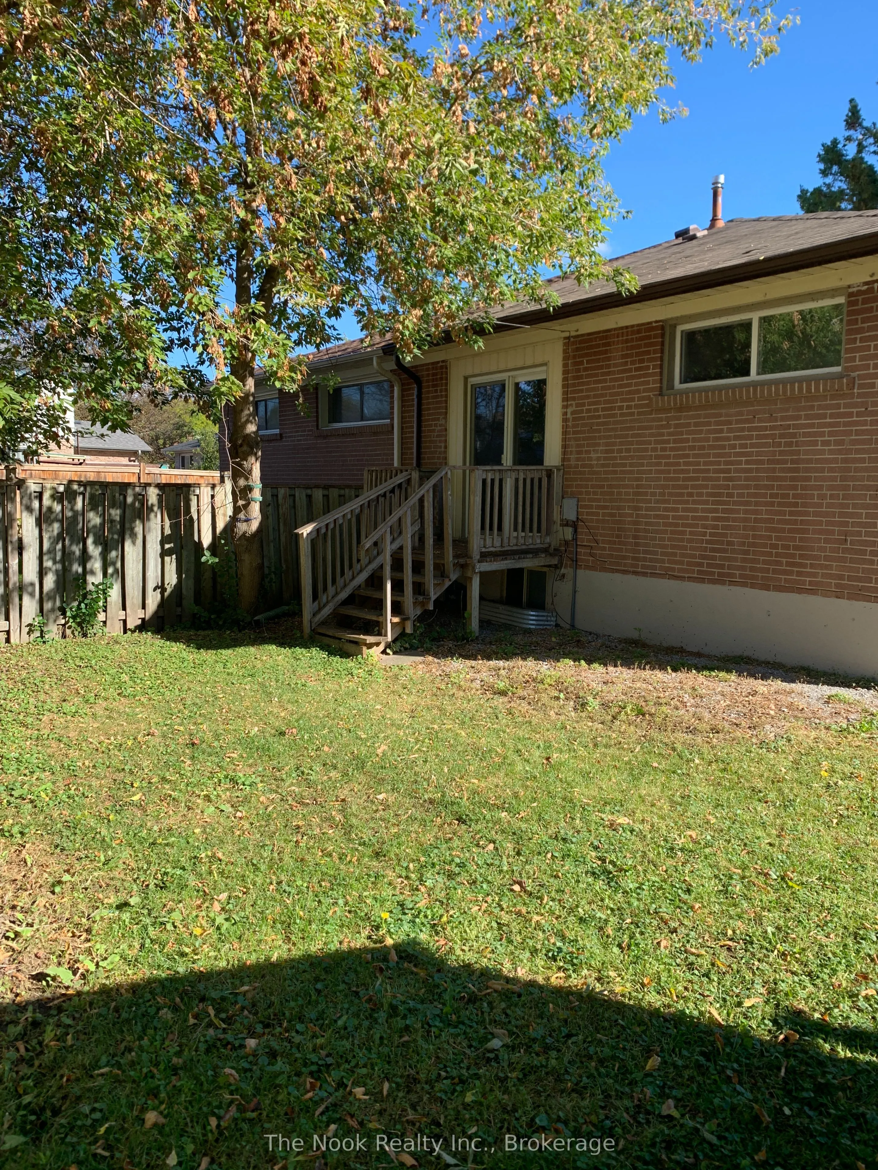 210 Dovedale Drive #Upper