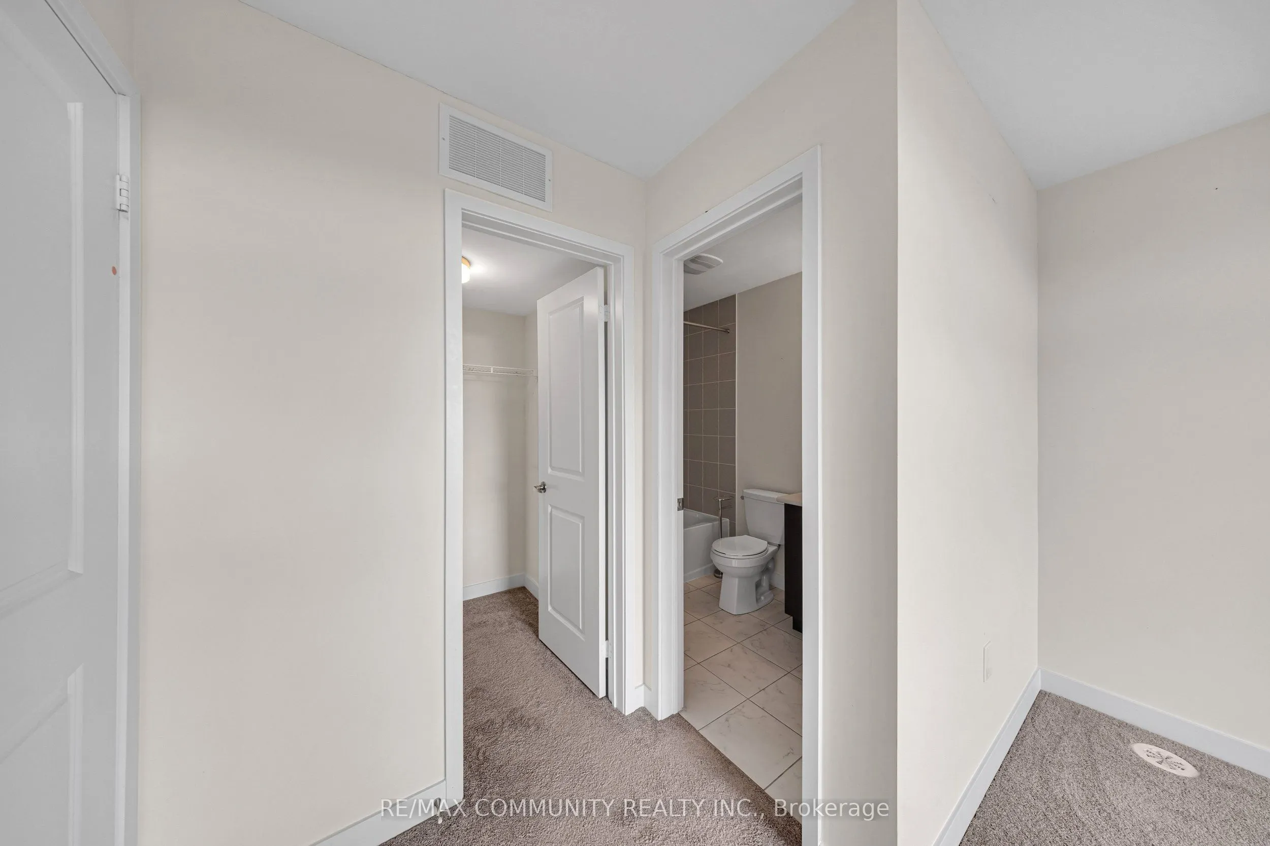 2550 Castlegate Crossing #419