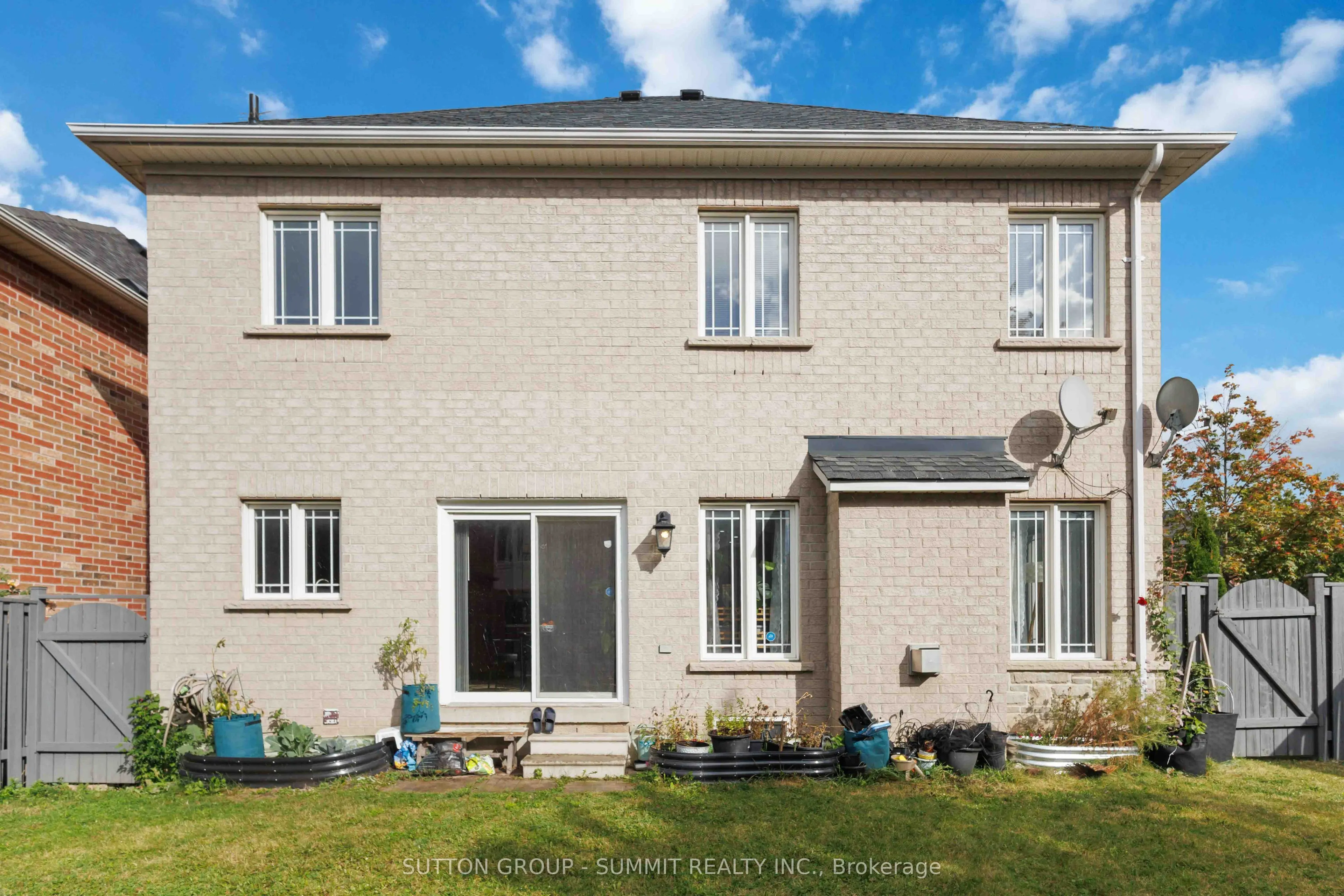 4 Teasdale Street