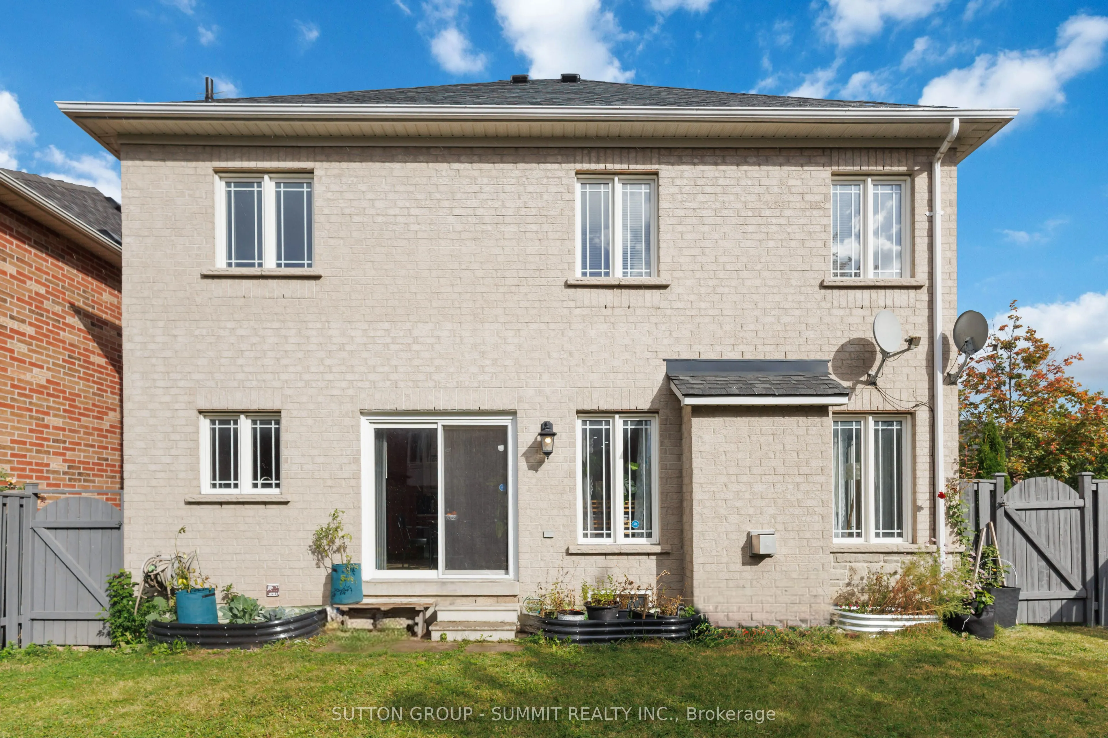 4 Teasdale Street