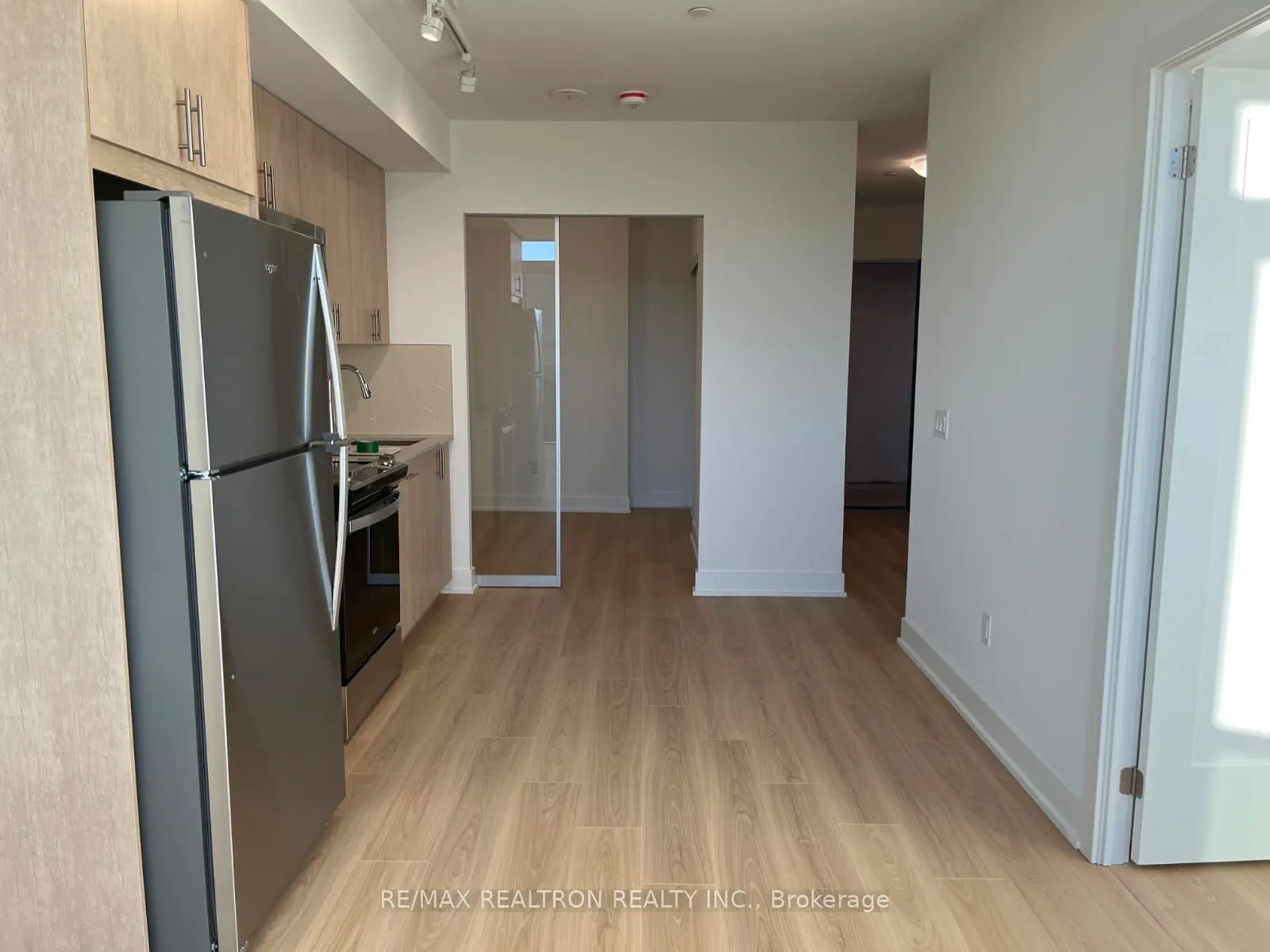 2545 Simcoe Street N #305