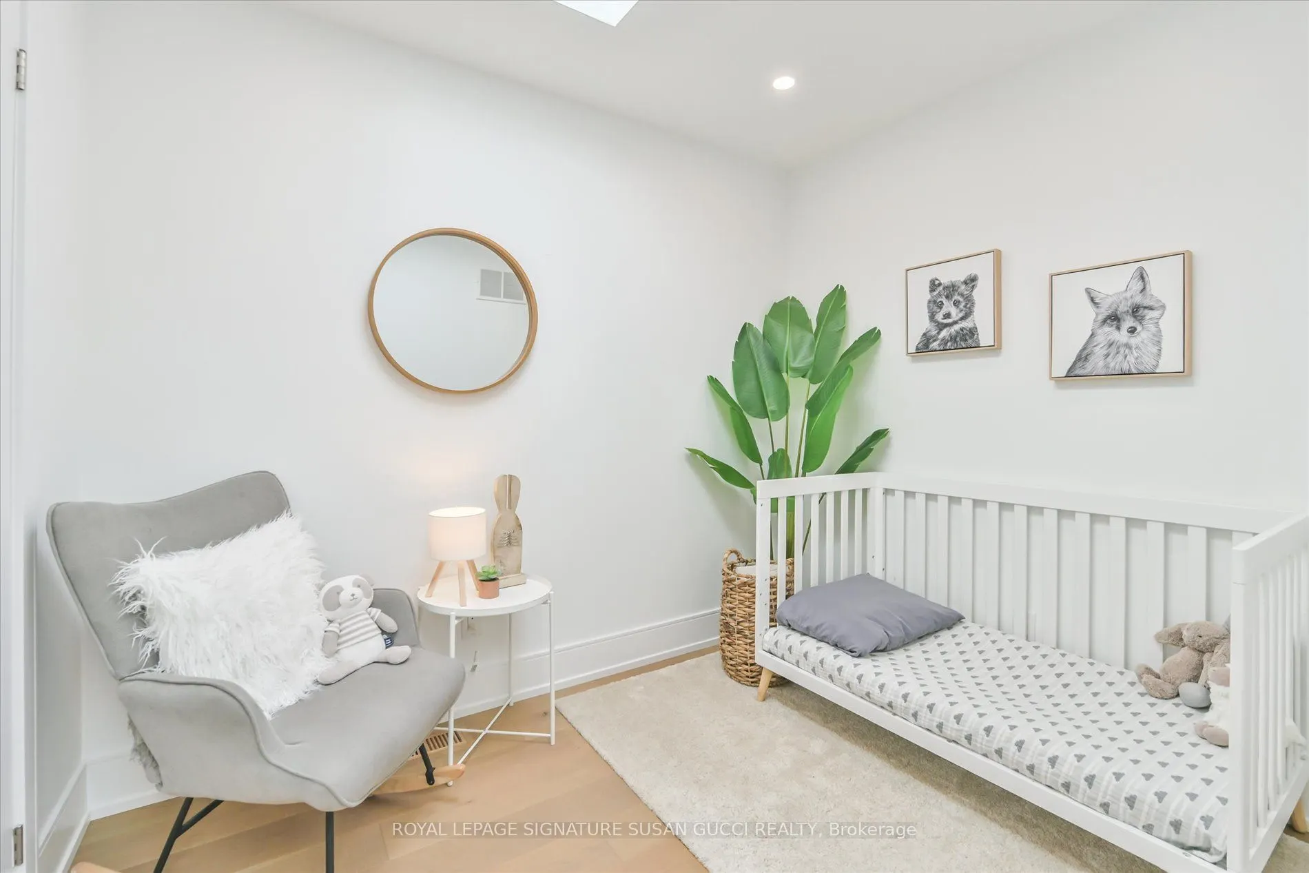 7A Everett Crescent