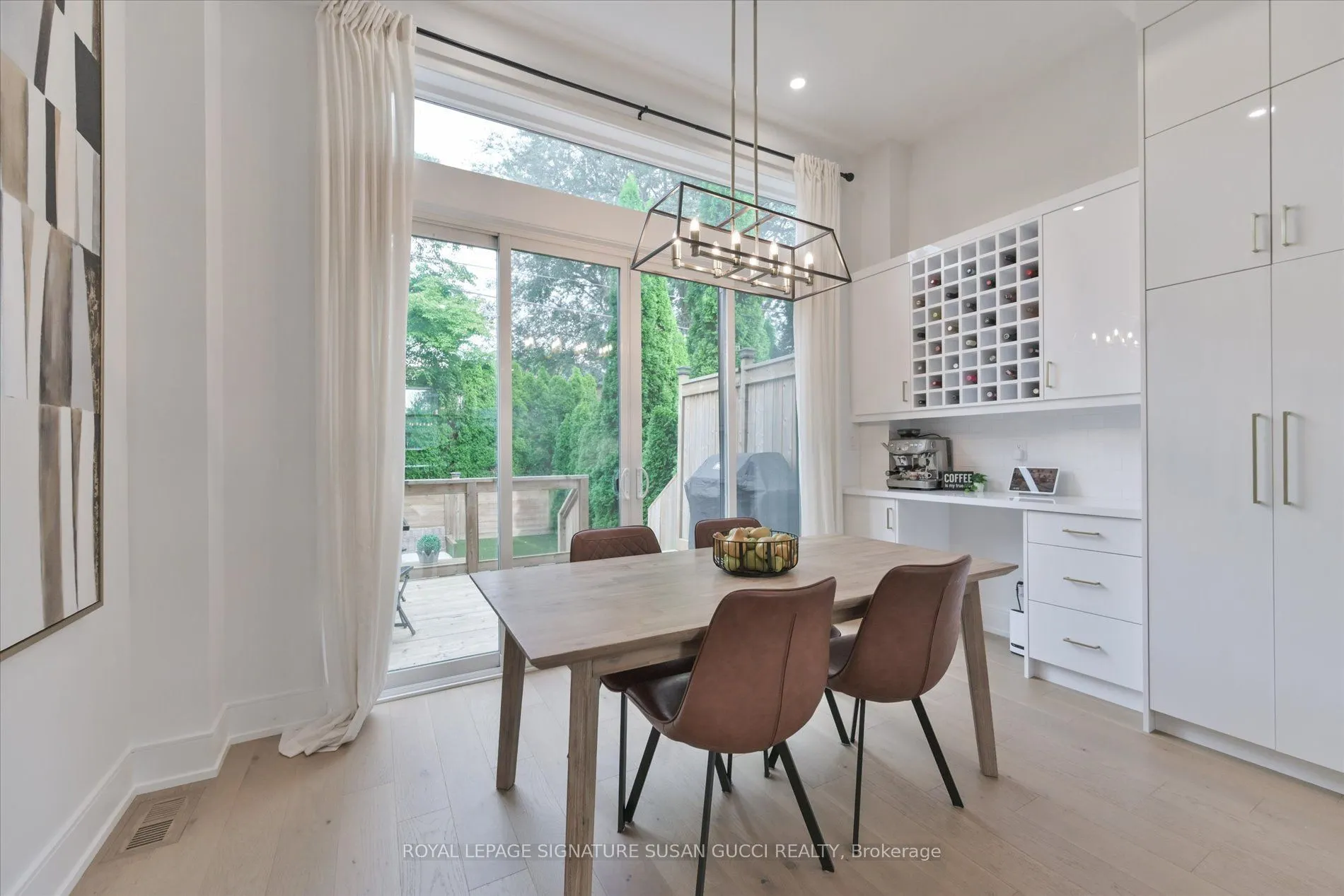 7A Everett Crescent