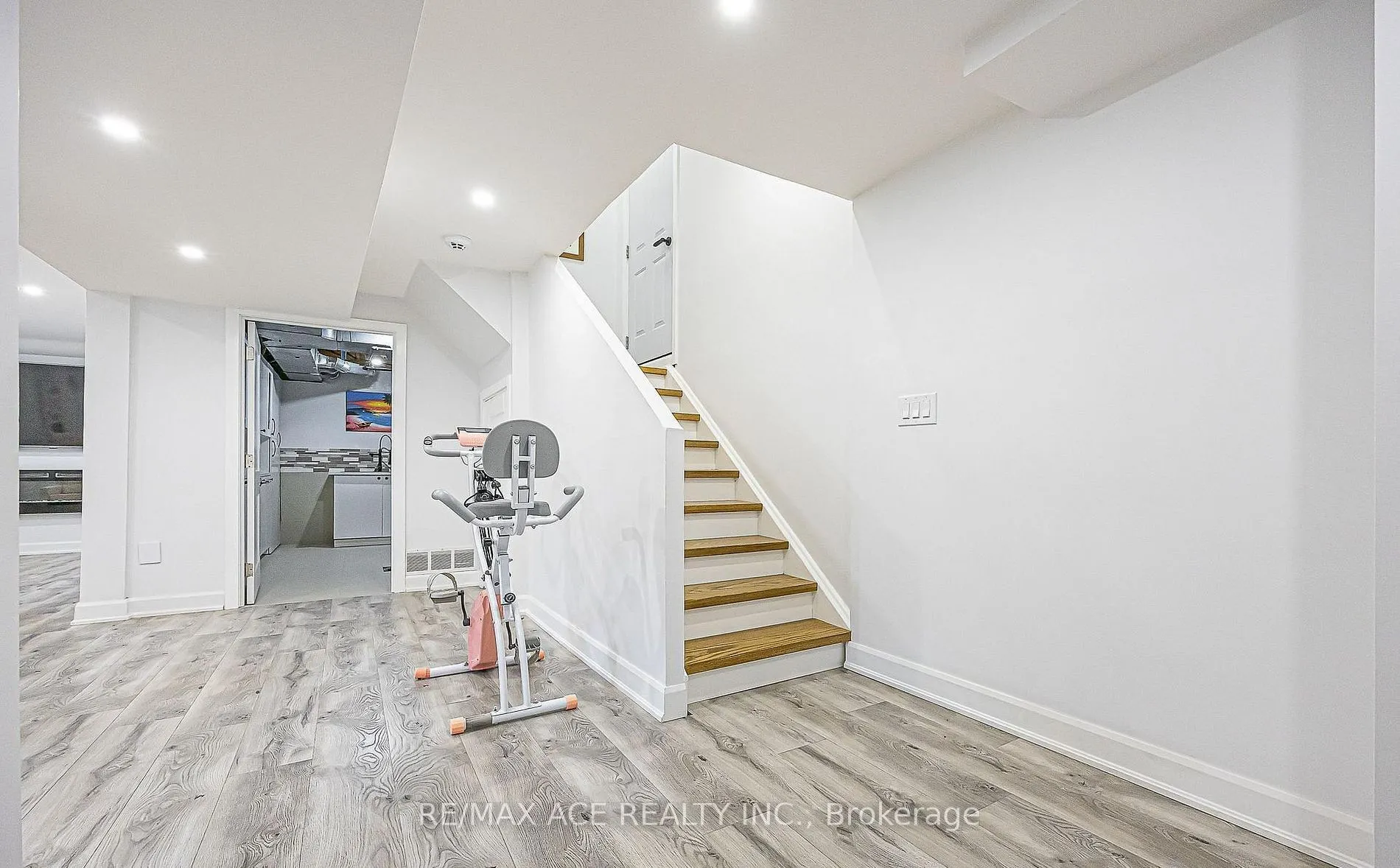 867 Renaissance Drive #Bsmt