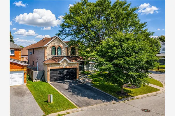 1 Mcneilage Court