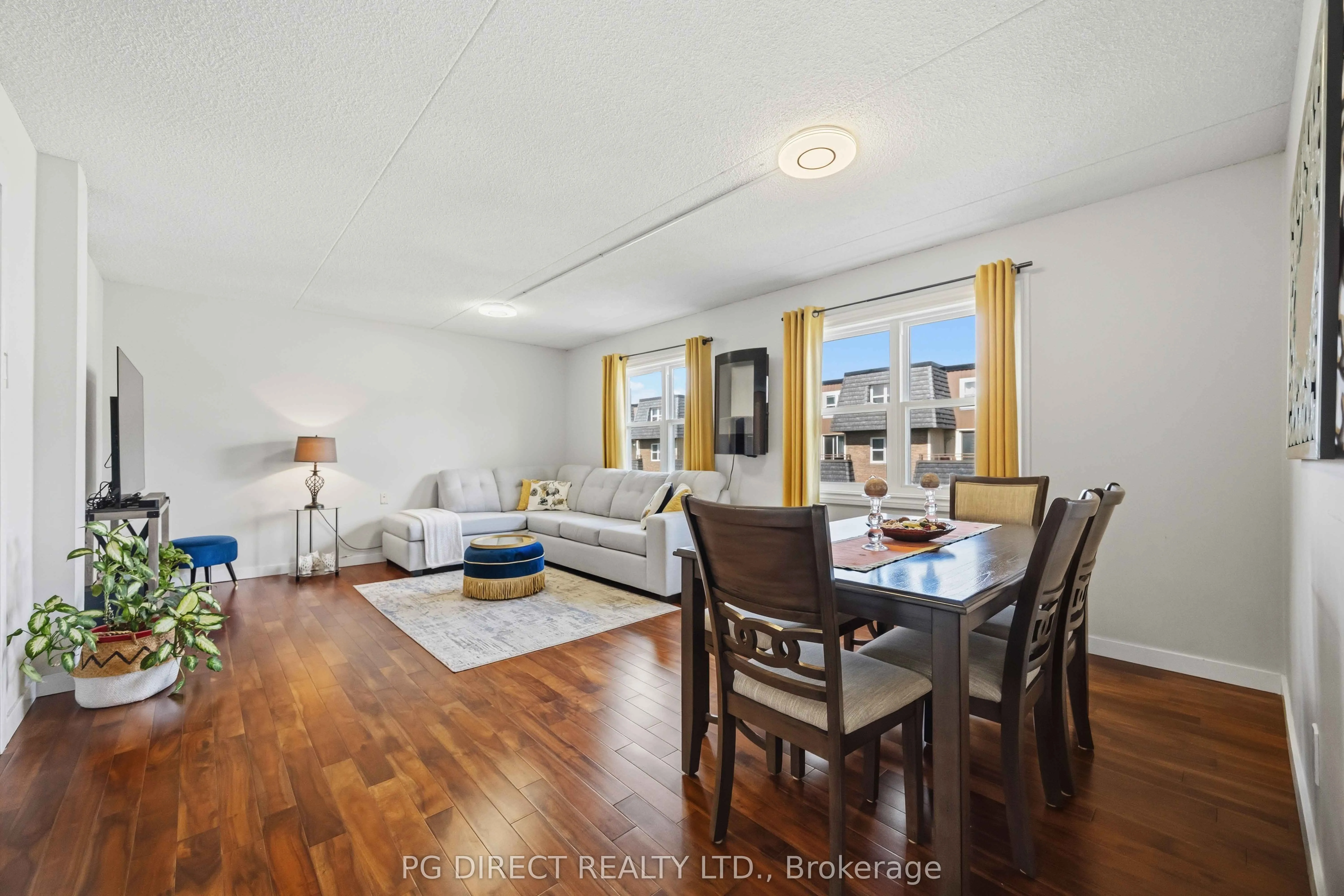 580 Mary Street E #214