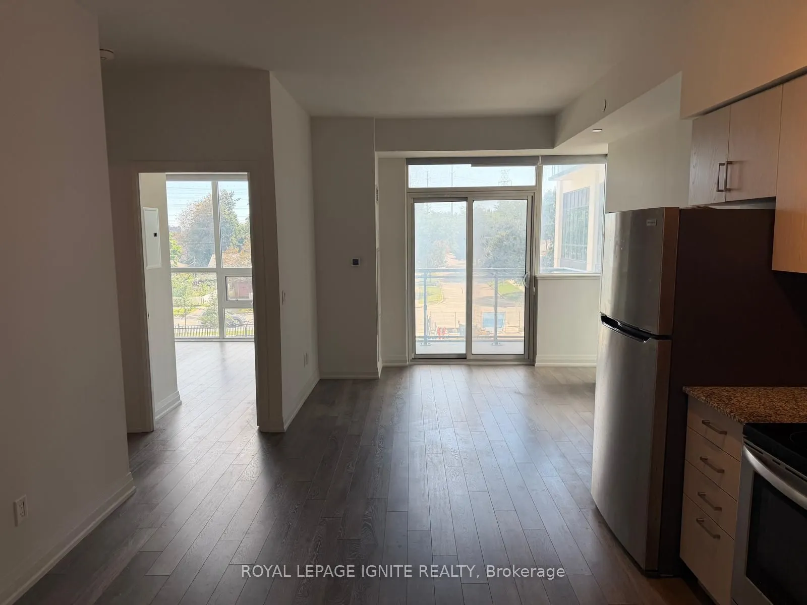 10 Meadowglen Place #310