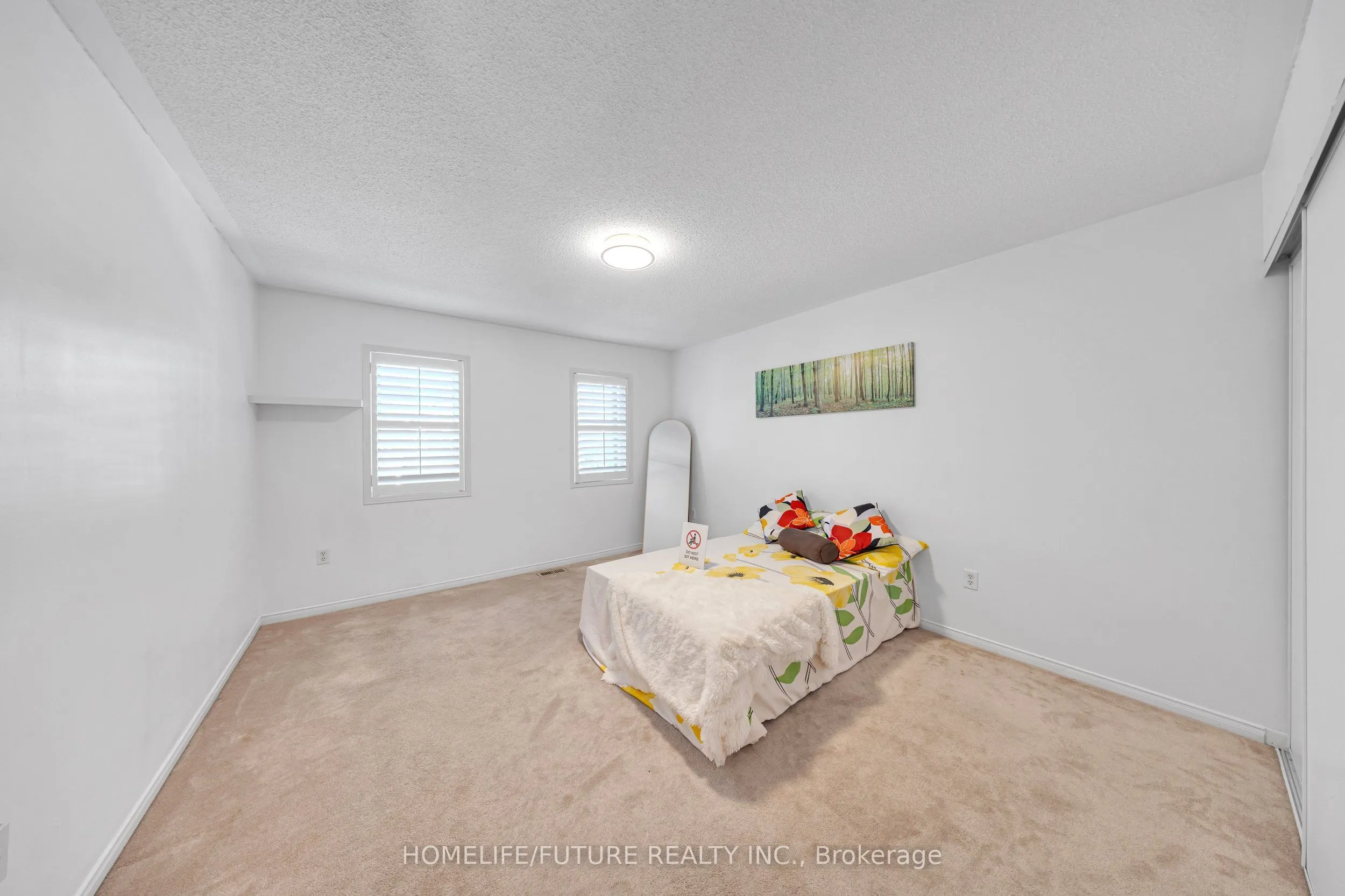 17 Grainger Crescent