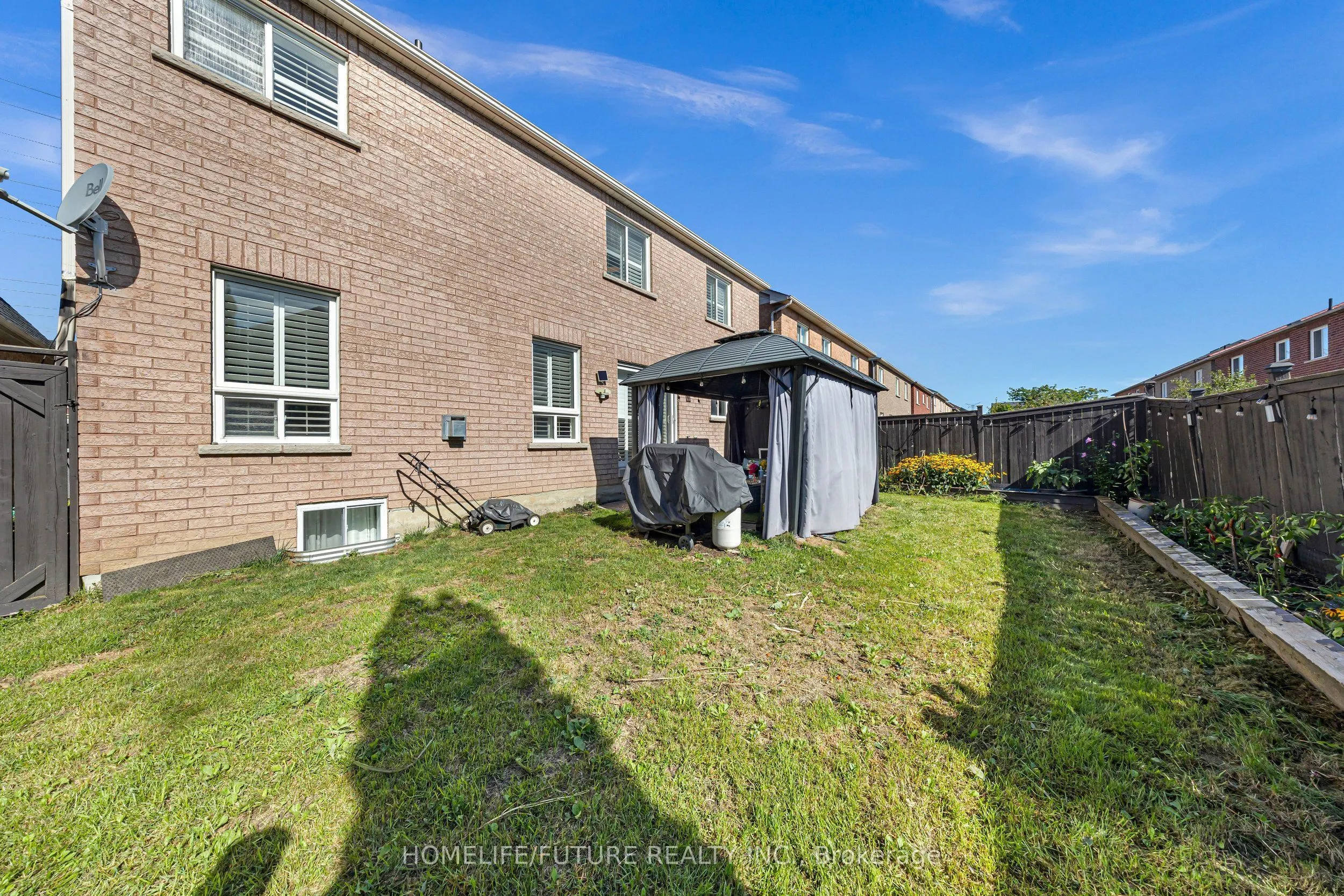 17 Grainger Crescent