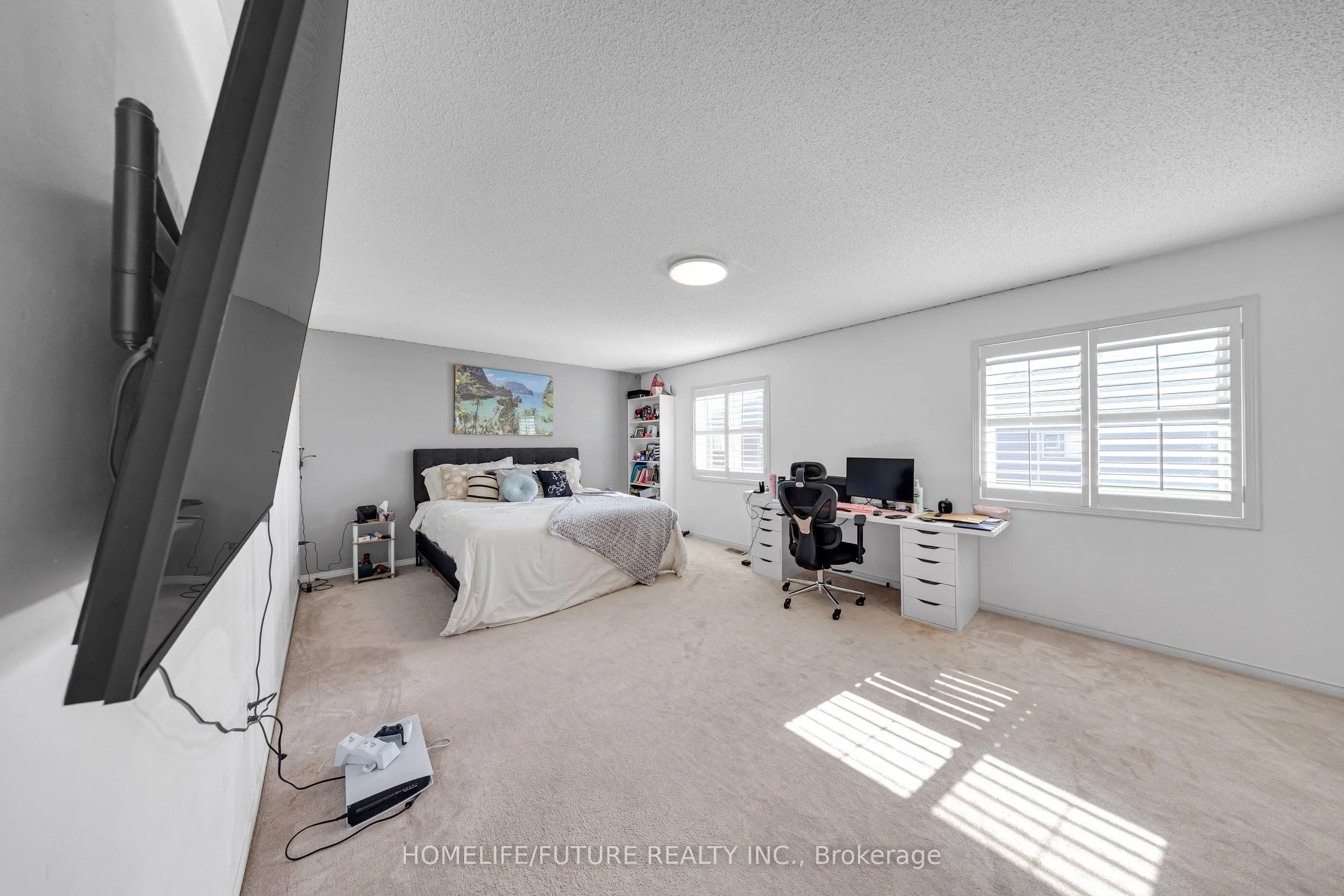 17 Grainger Crescent
