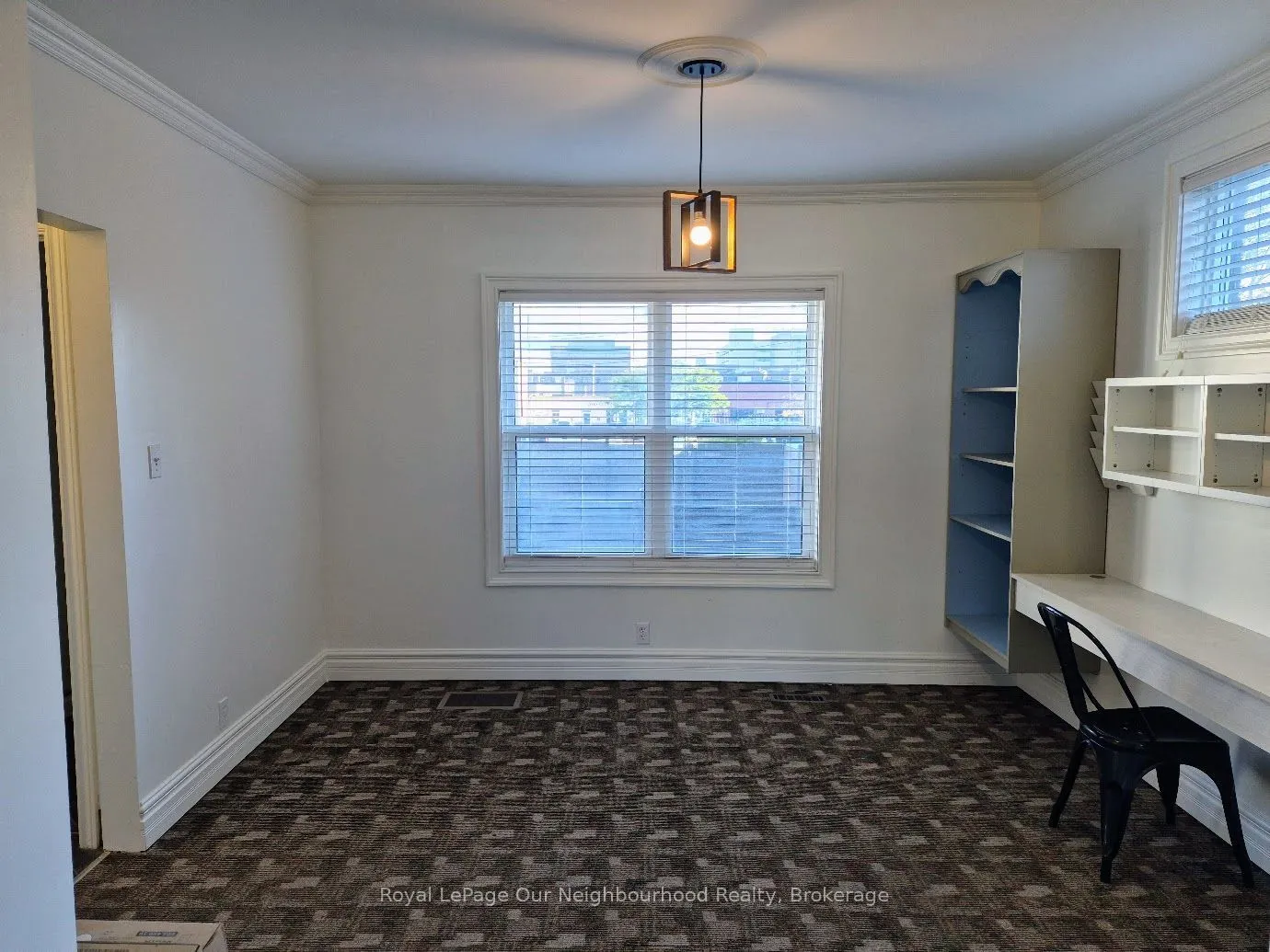 11 Colborne Street W #Main