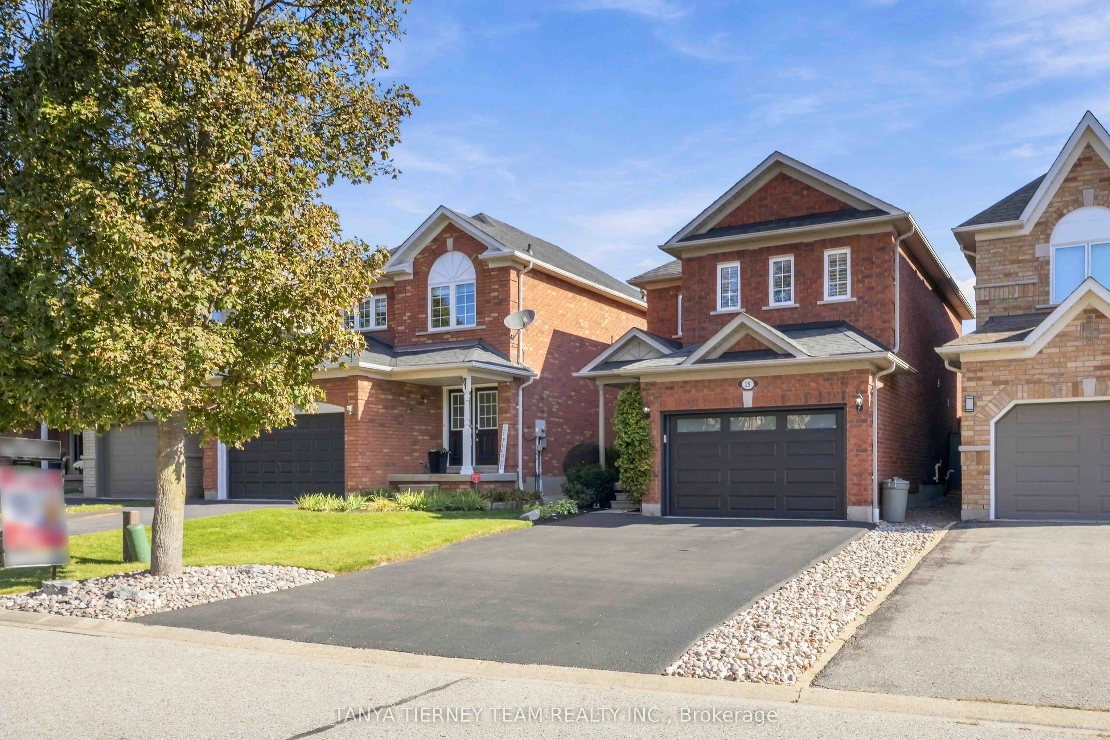 28 Castle Green Drive