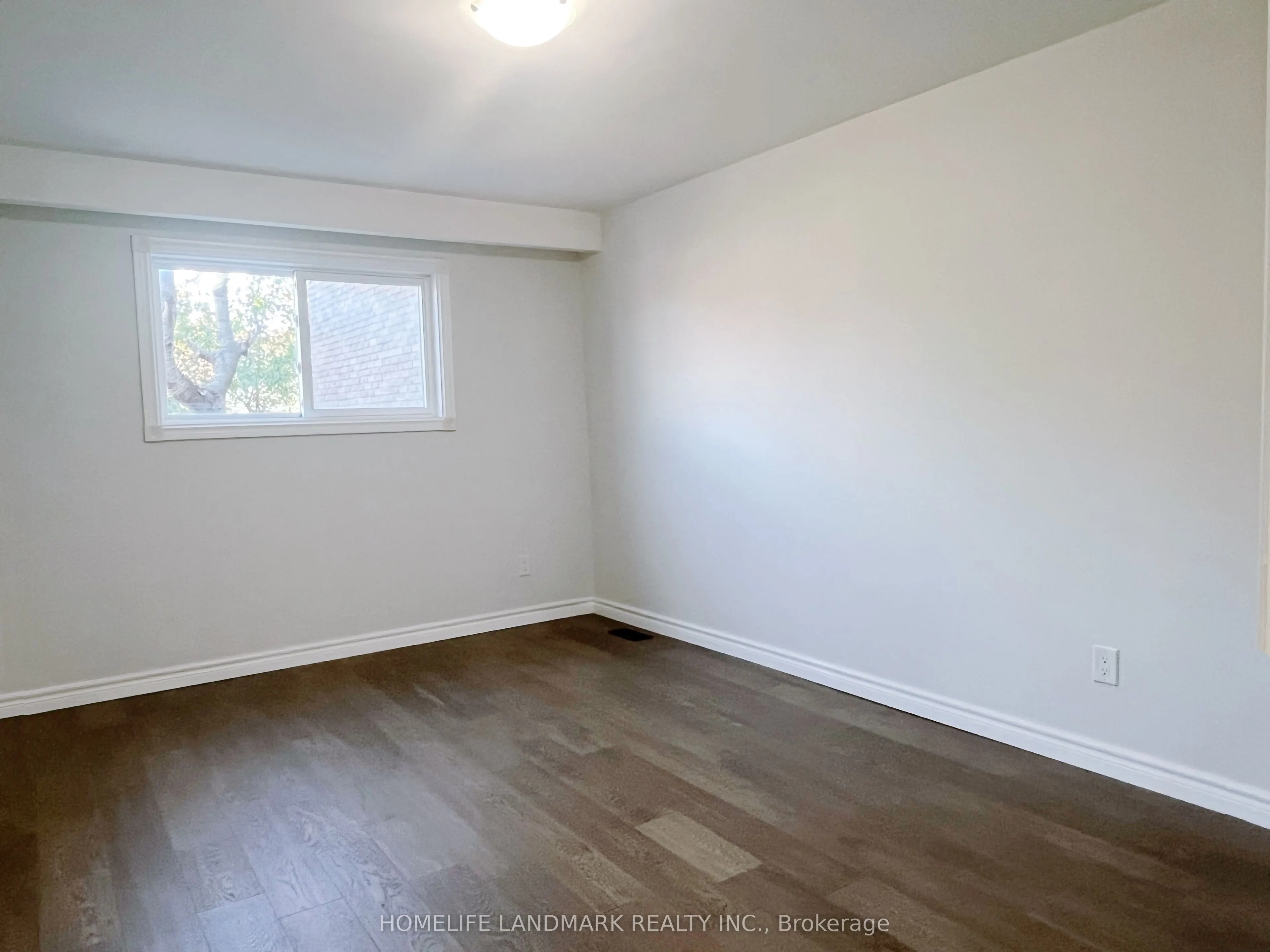 6 Snowhill Crescent