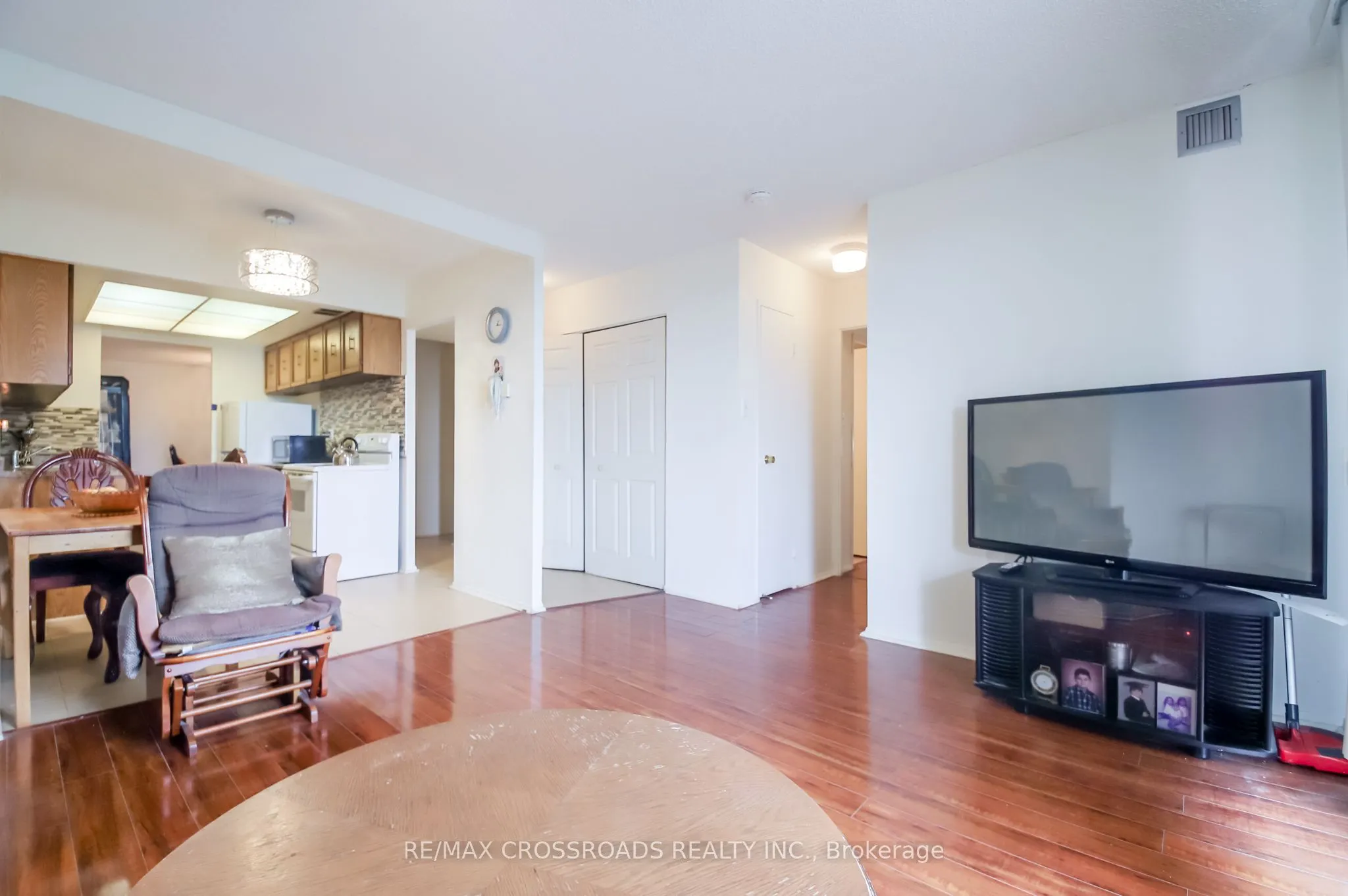 3151 Bridletowne Circle #606