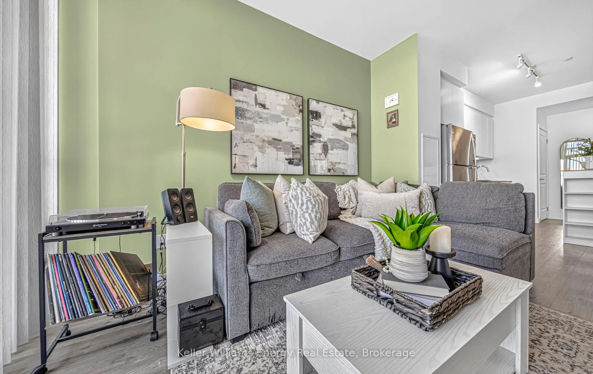 1010 Dundas Street E #301
