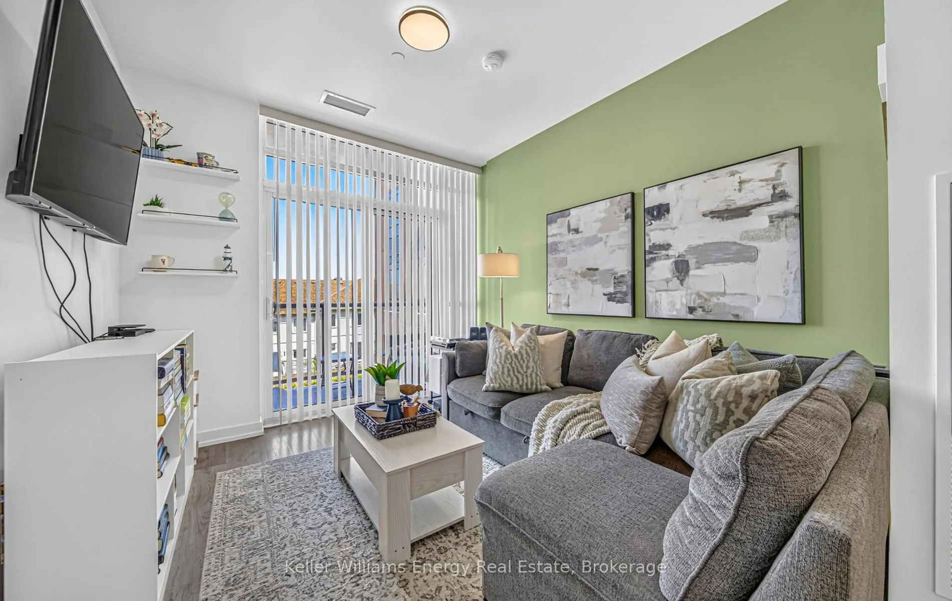 1010 Dundas Street E #301