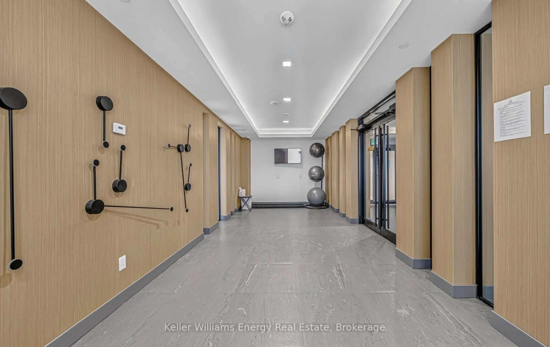 1010 Dundas Street E #301