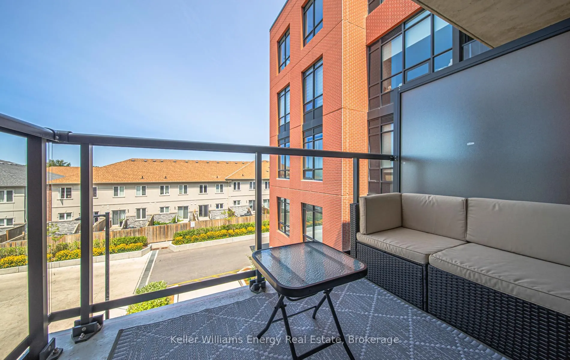 1010 Dundas Street E #301