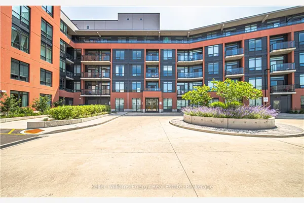 1010 Dundas Street E #301