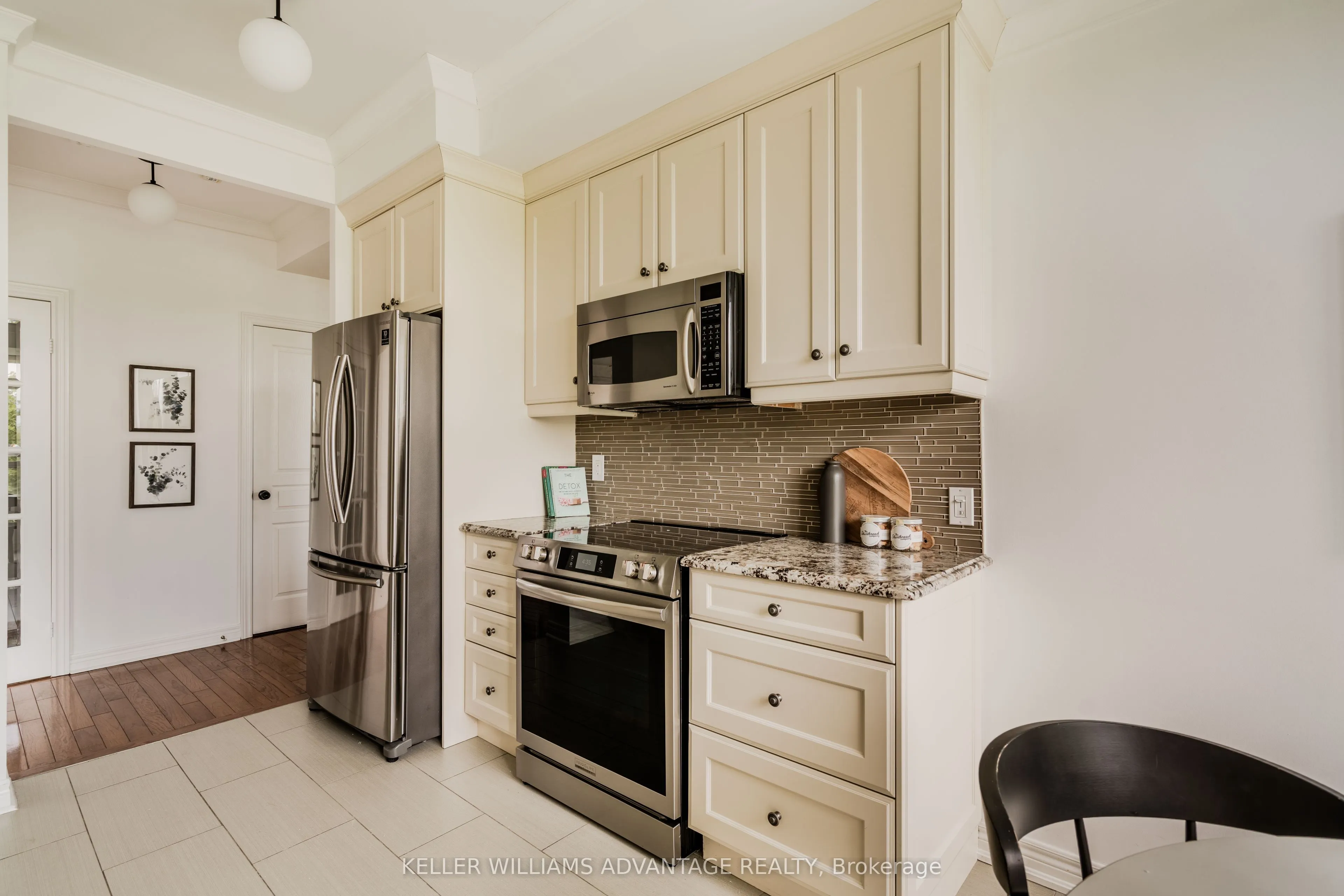 9 Boardwalk Drive #321