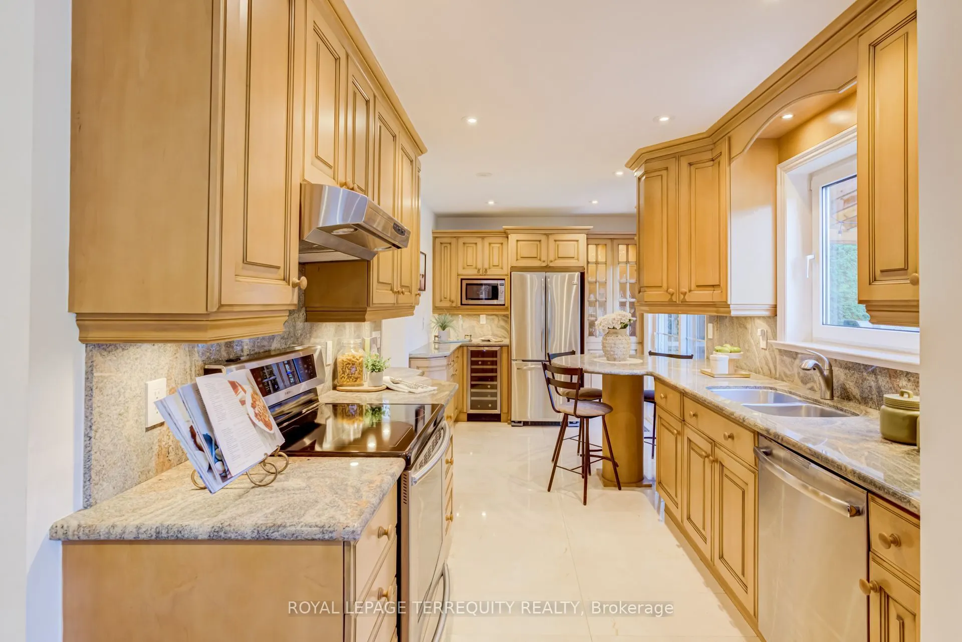 258 Guildwood Parkway