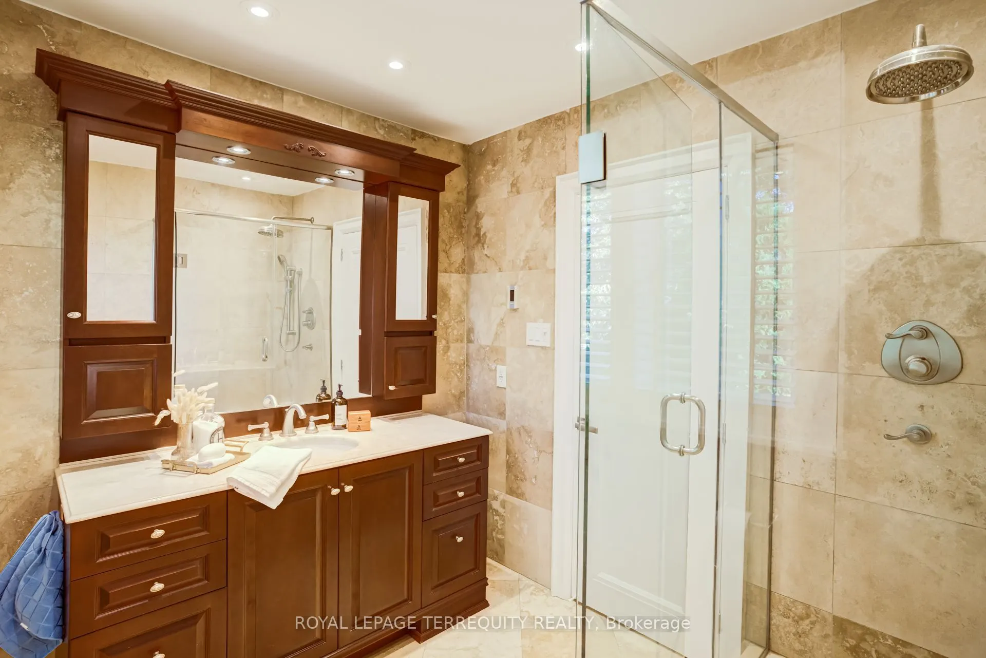 258 Guildwood Parkway