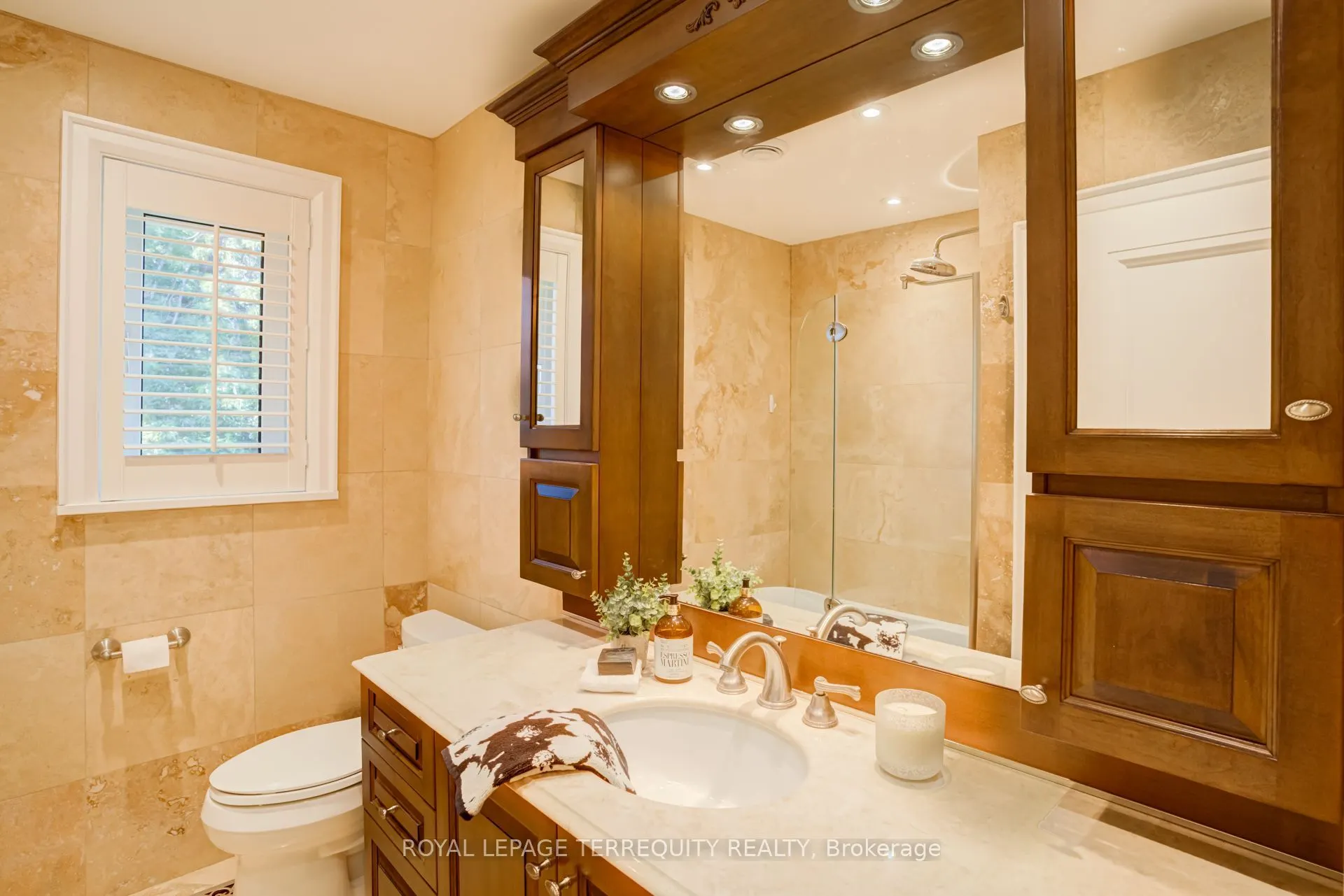 258 Guildwood Parkway