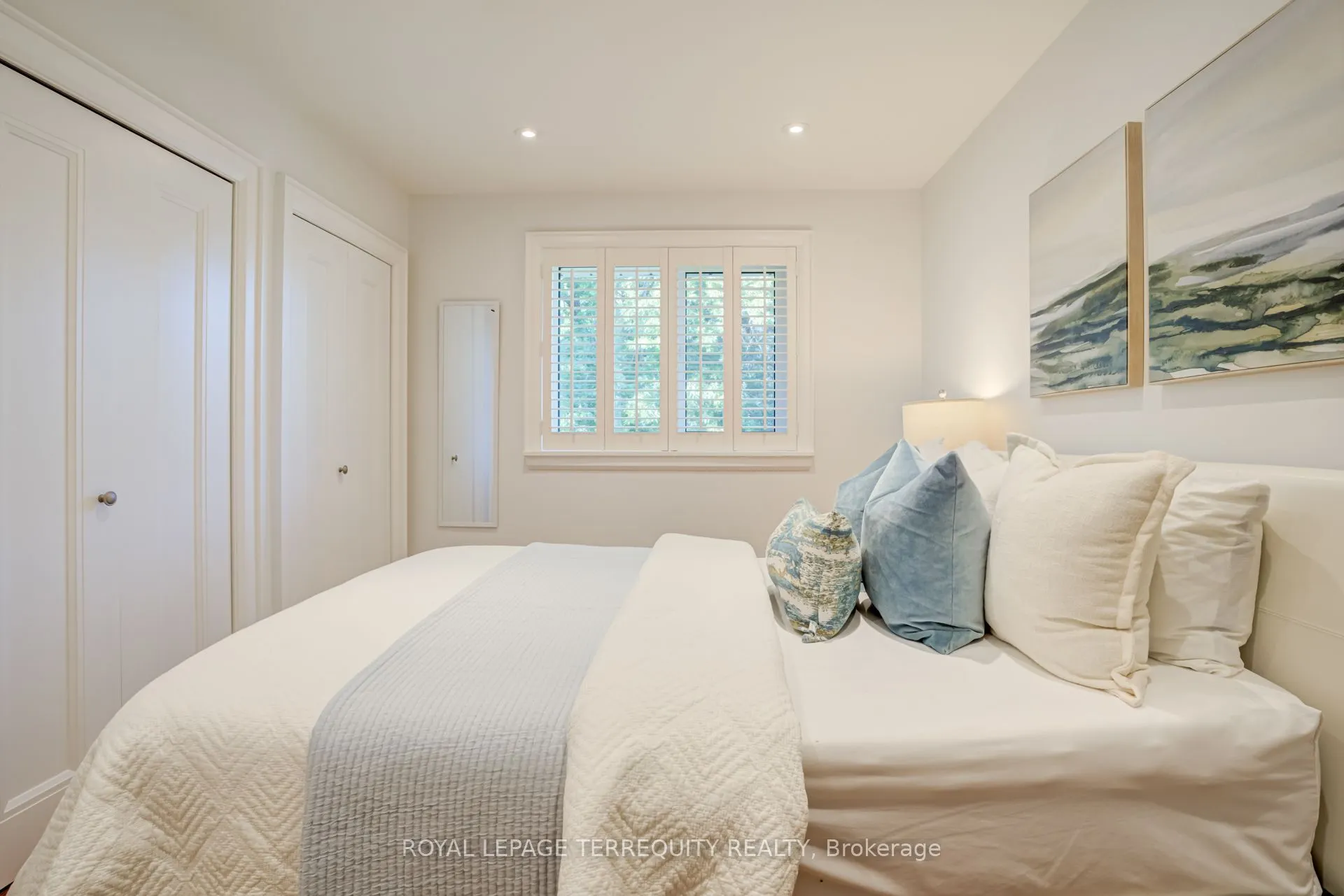 258 Guildwood Parkway