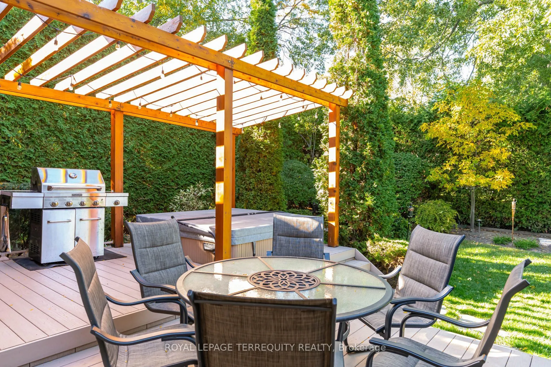 258 Guildwood Parkway