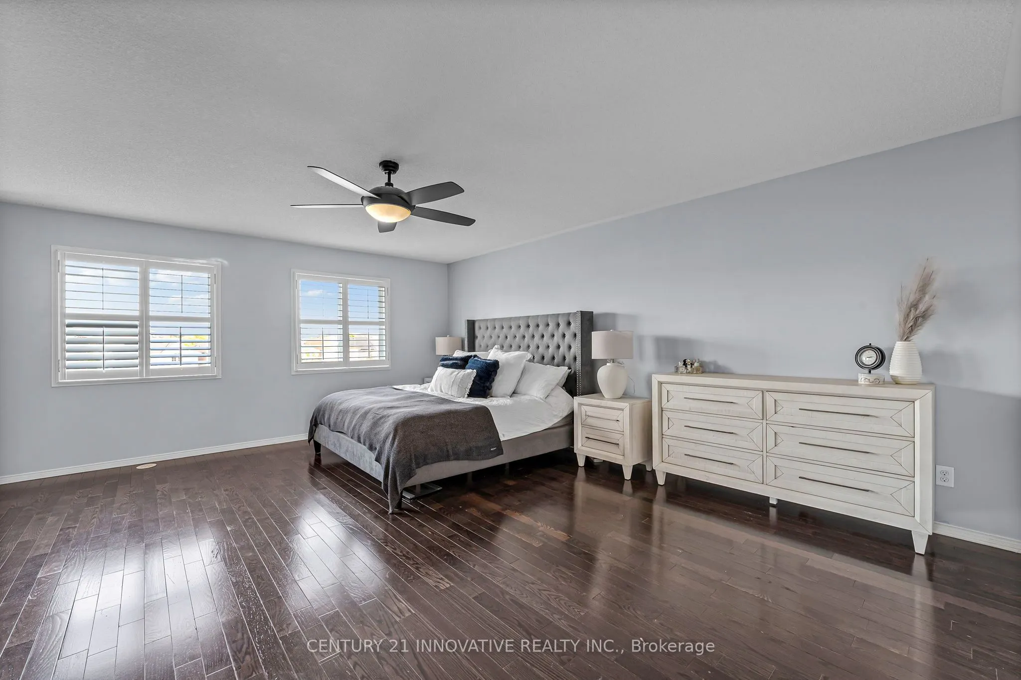 99 John Bell Crescent