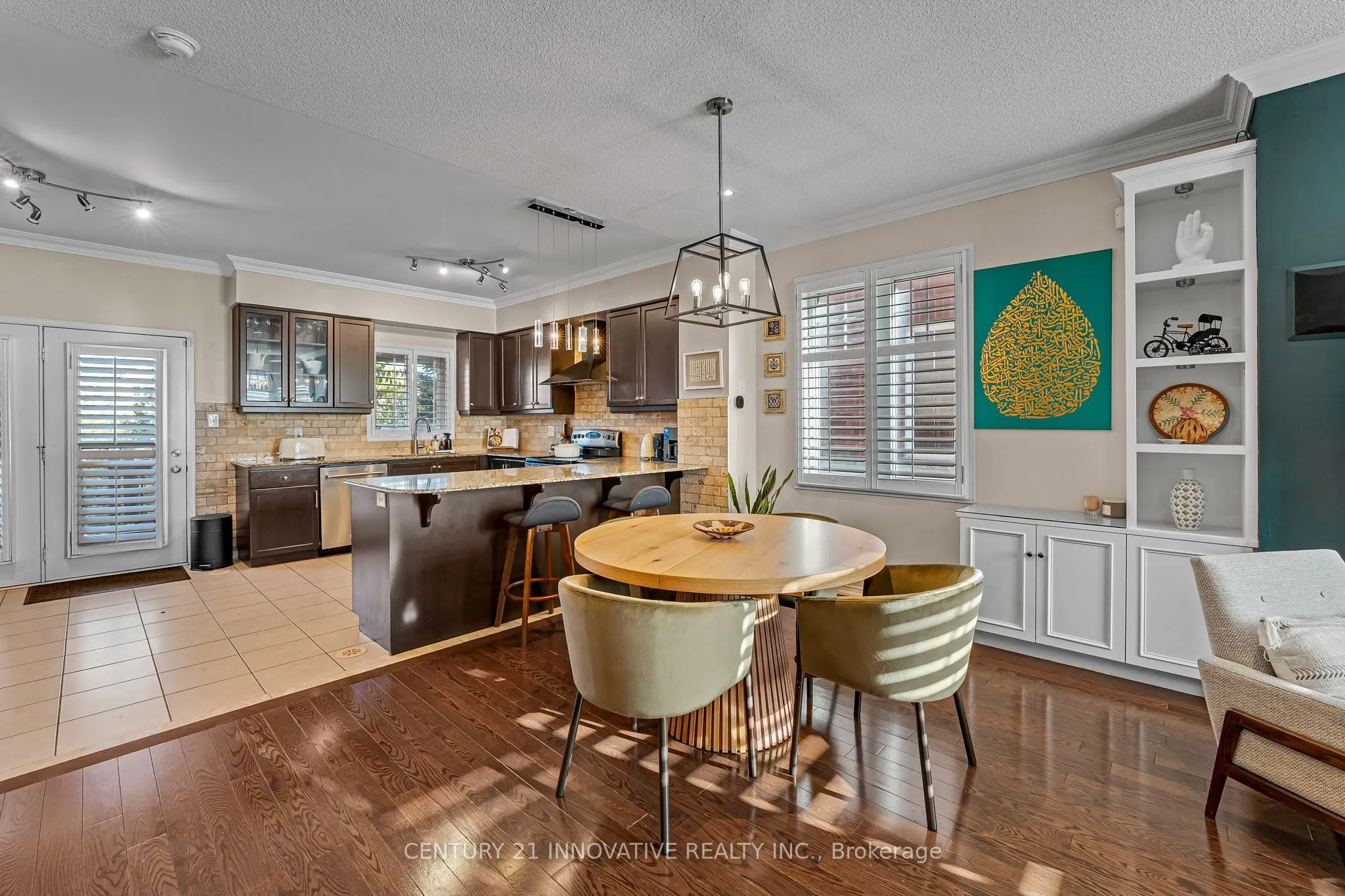 99 John Bell Crescent