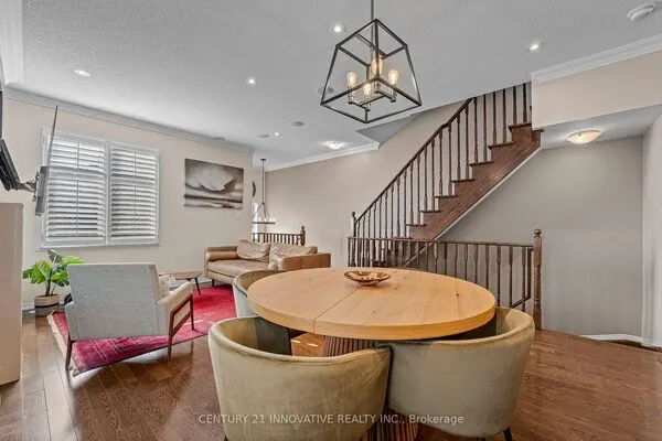 99 John Bell Crescent