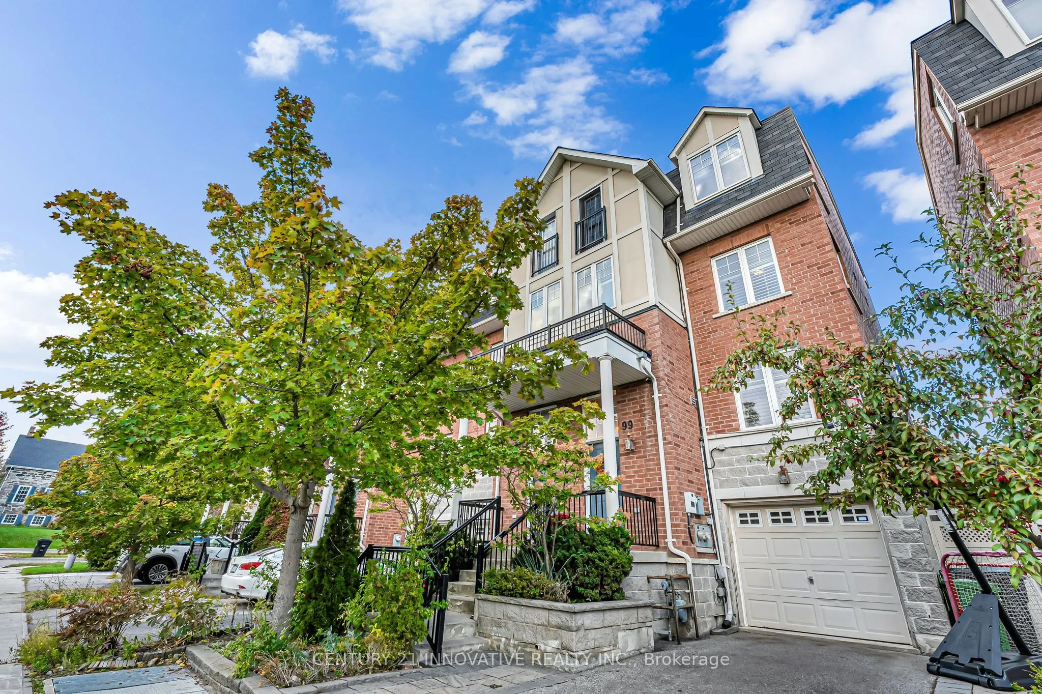 99 John Bell Crescent