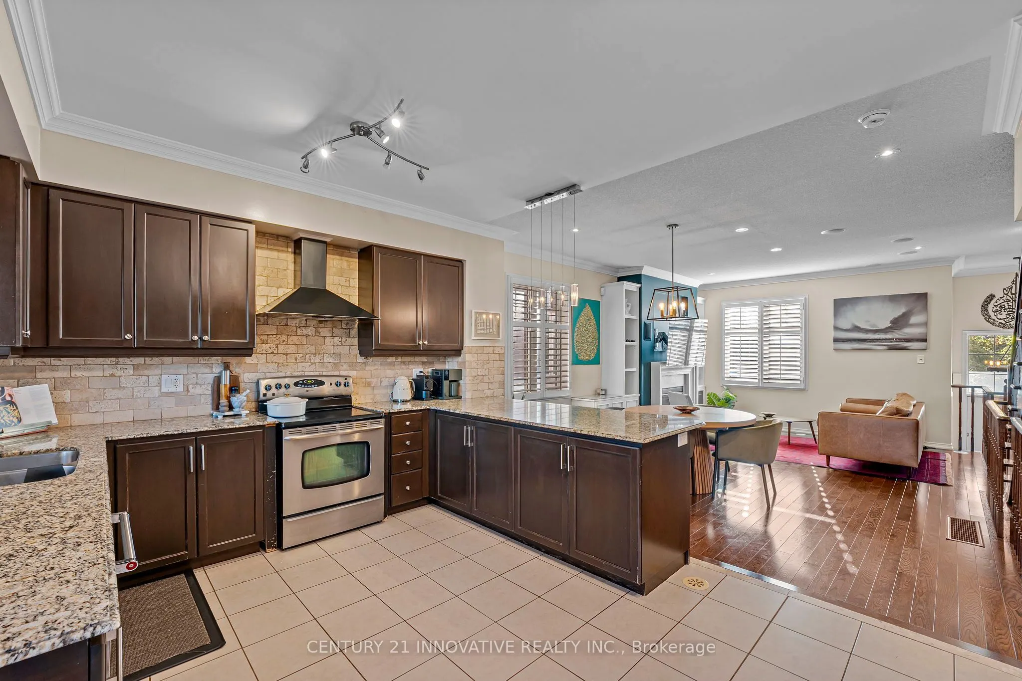 99 John Bell Crescent
