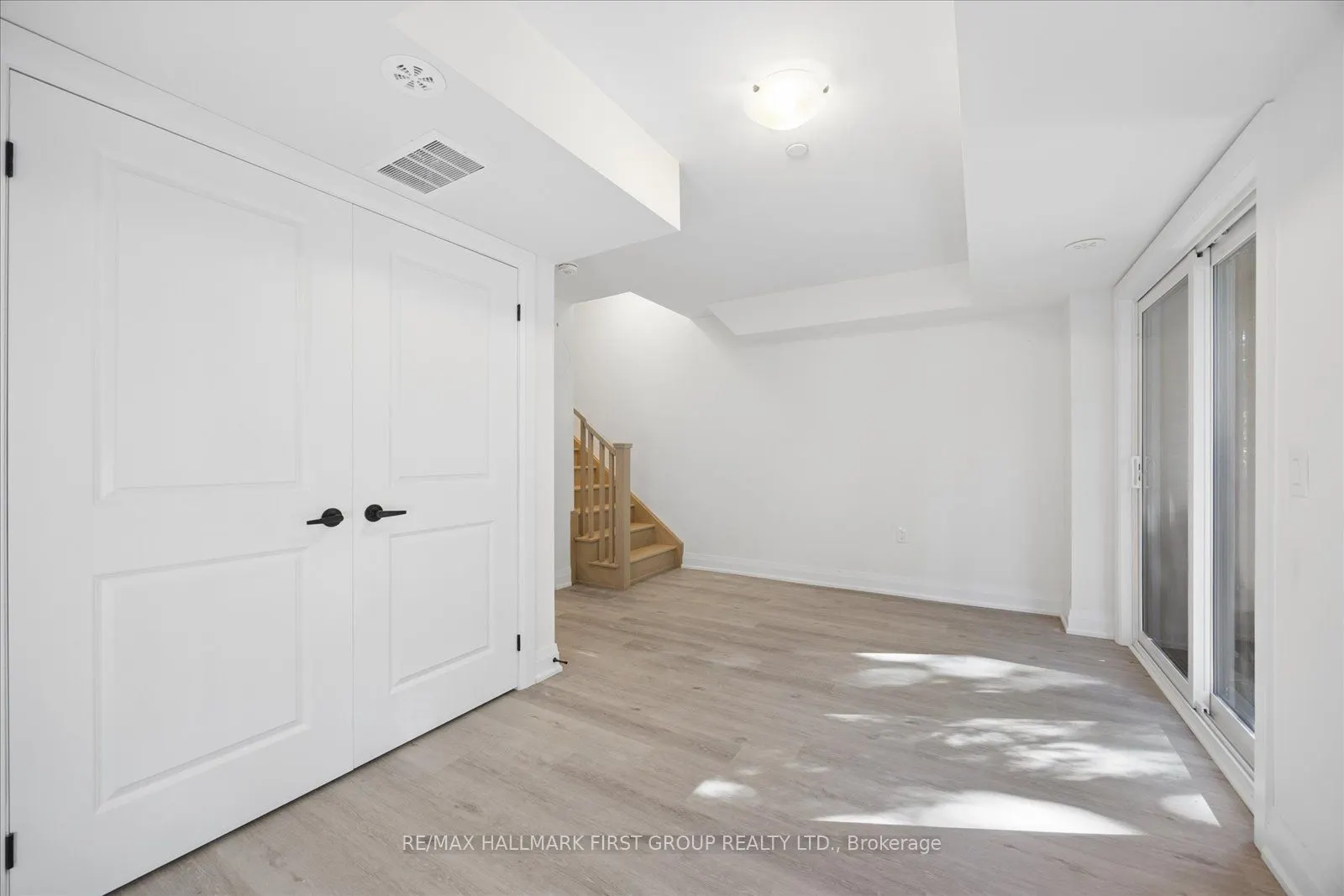 39 Marret Lane