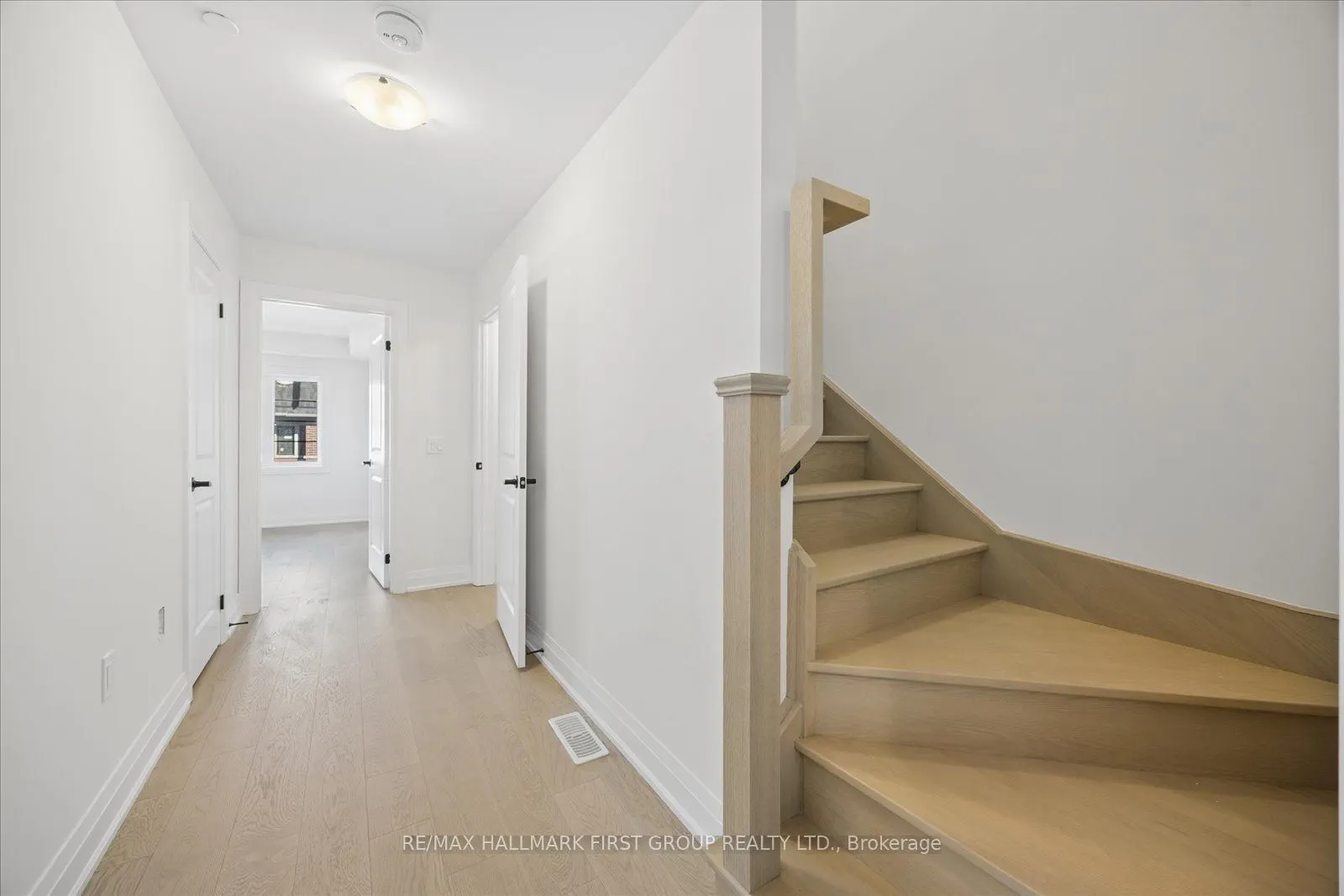 39 Marret Lane