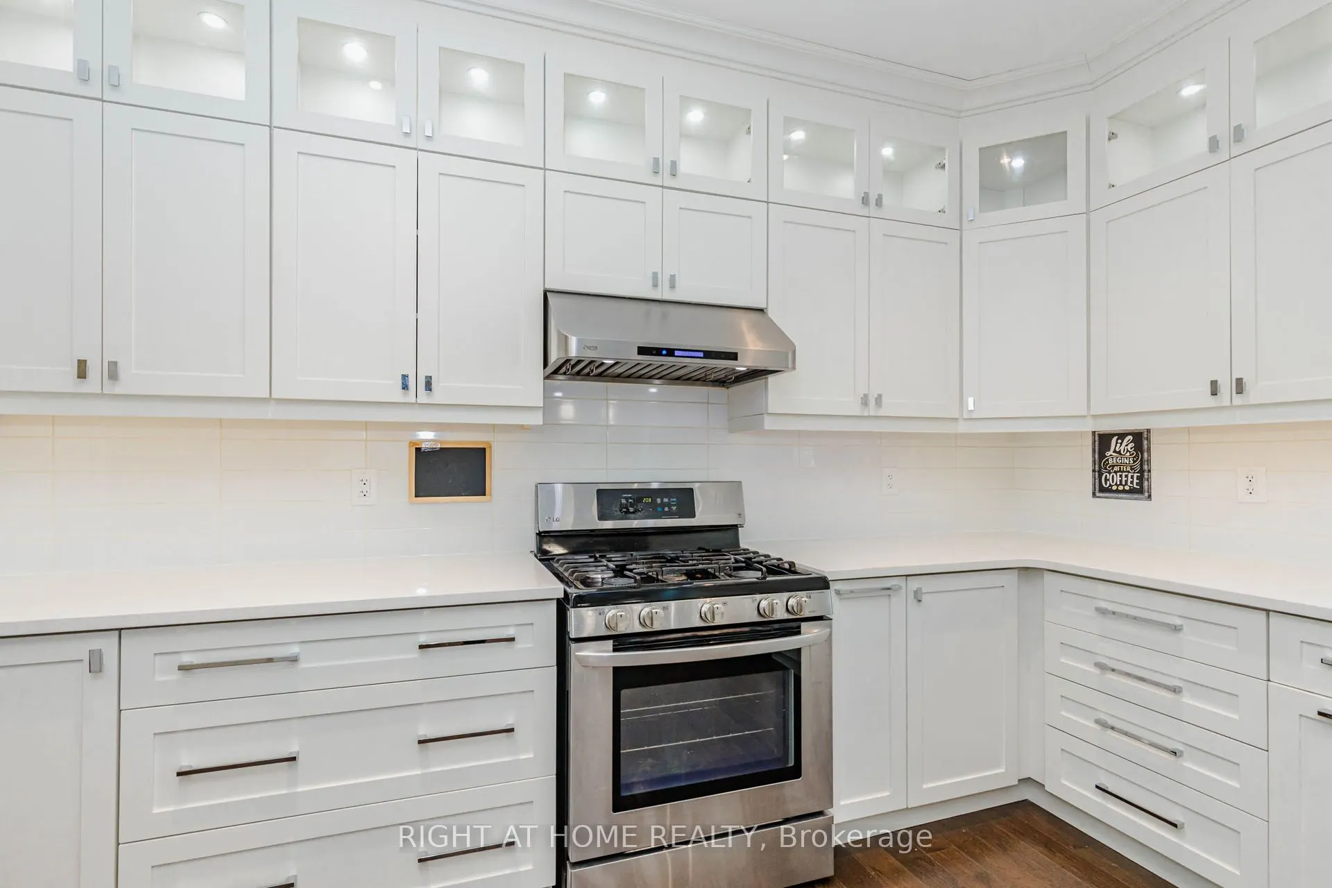 146 Colonel Danforth Trail