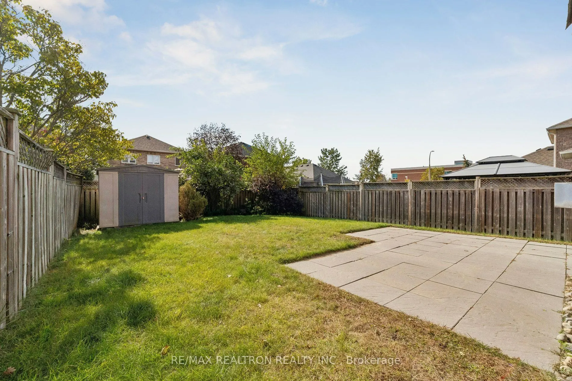 58 Lurosa Crescent