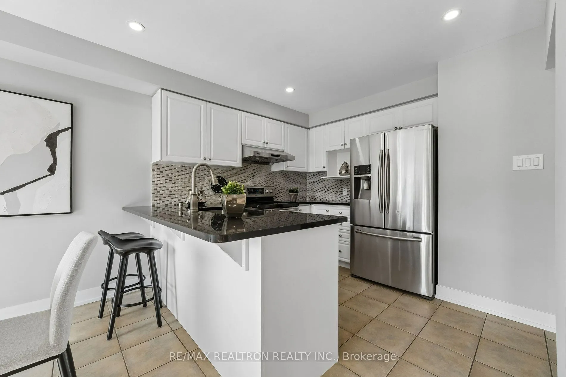 58 Lurosa Crescent