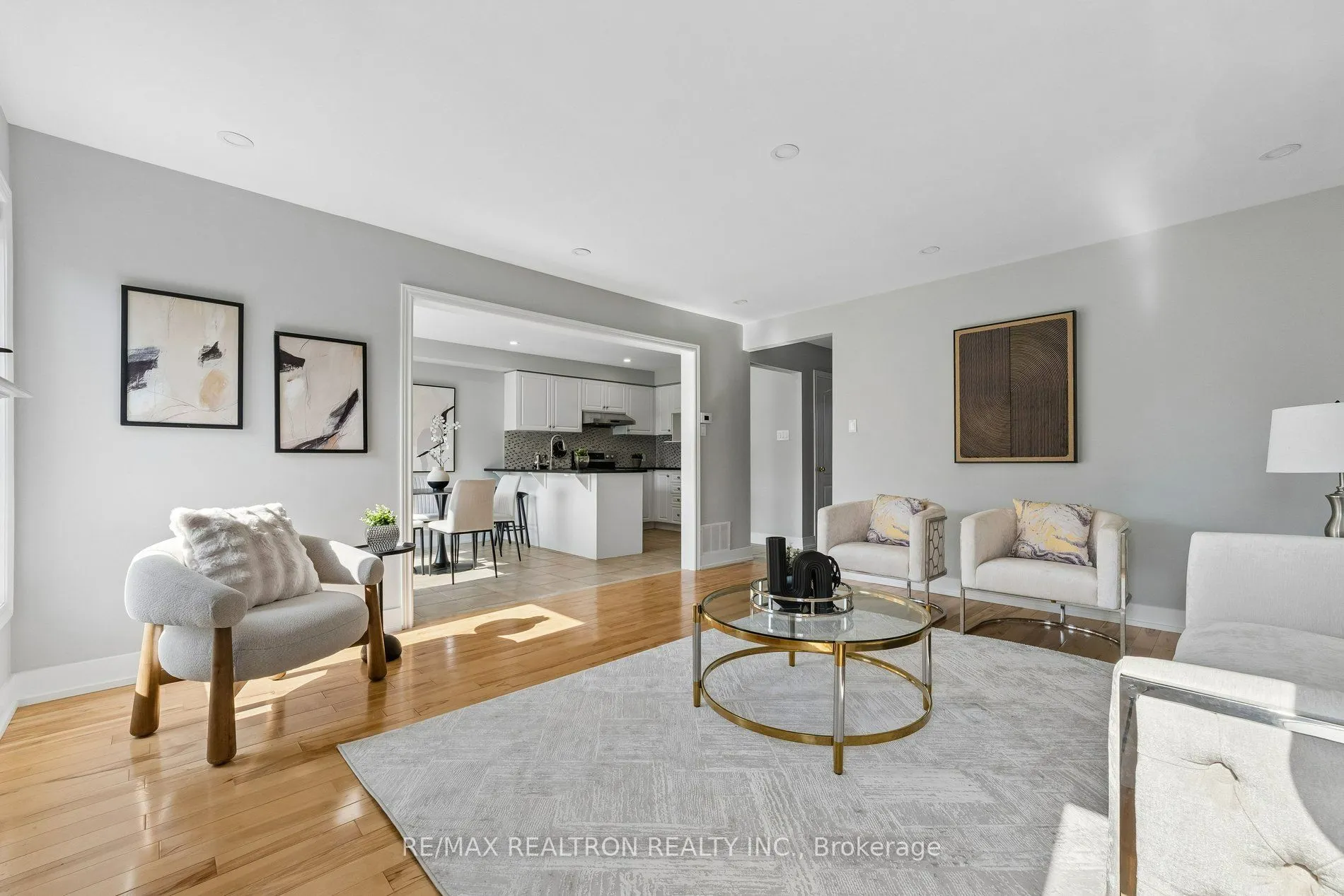 58 Lurosa Crescent