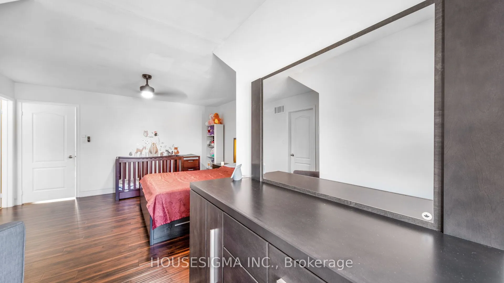 18 Lovegrove Lane #24