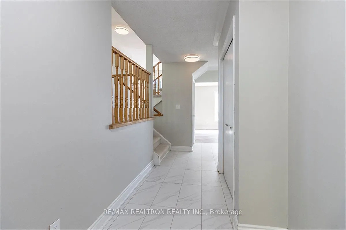 513 Labrador Drive
