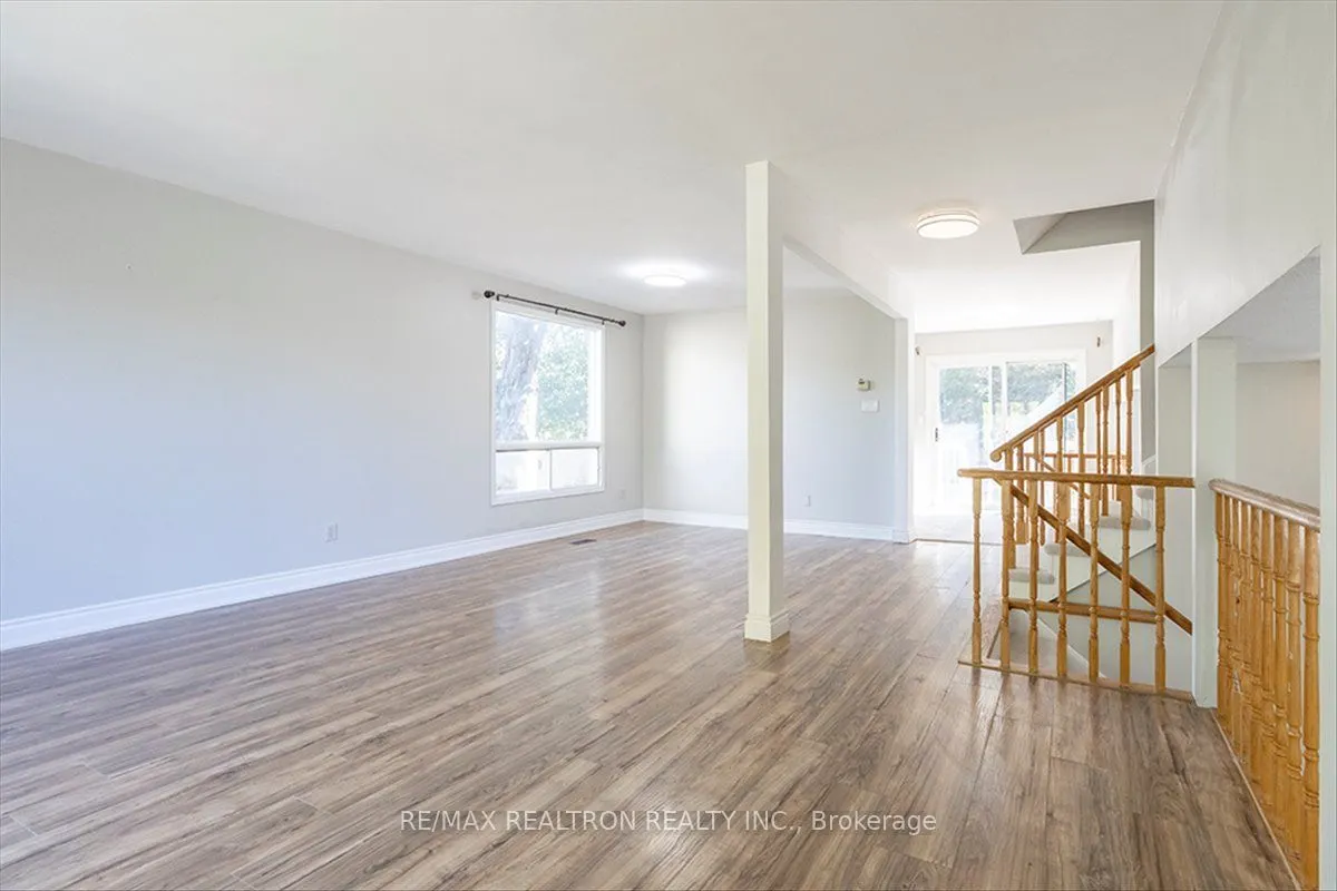 513 Labrador Drive