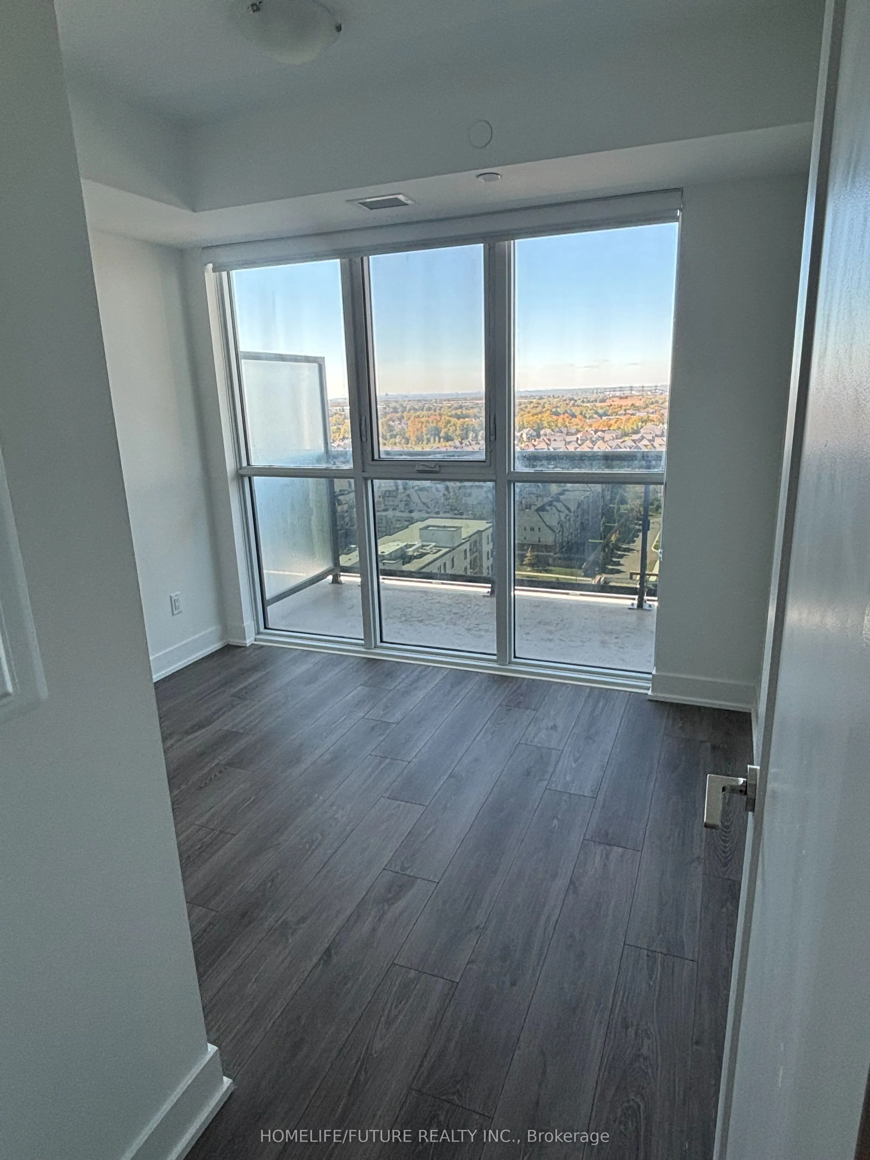 2545 Simcoe Street #1608