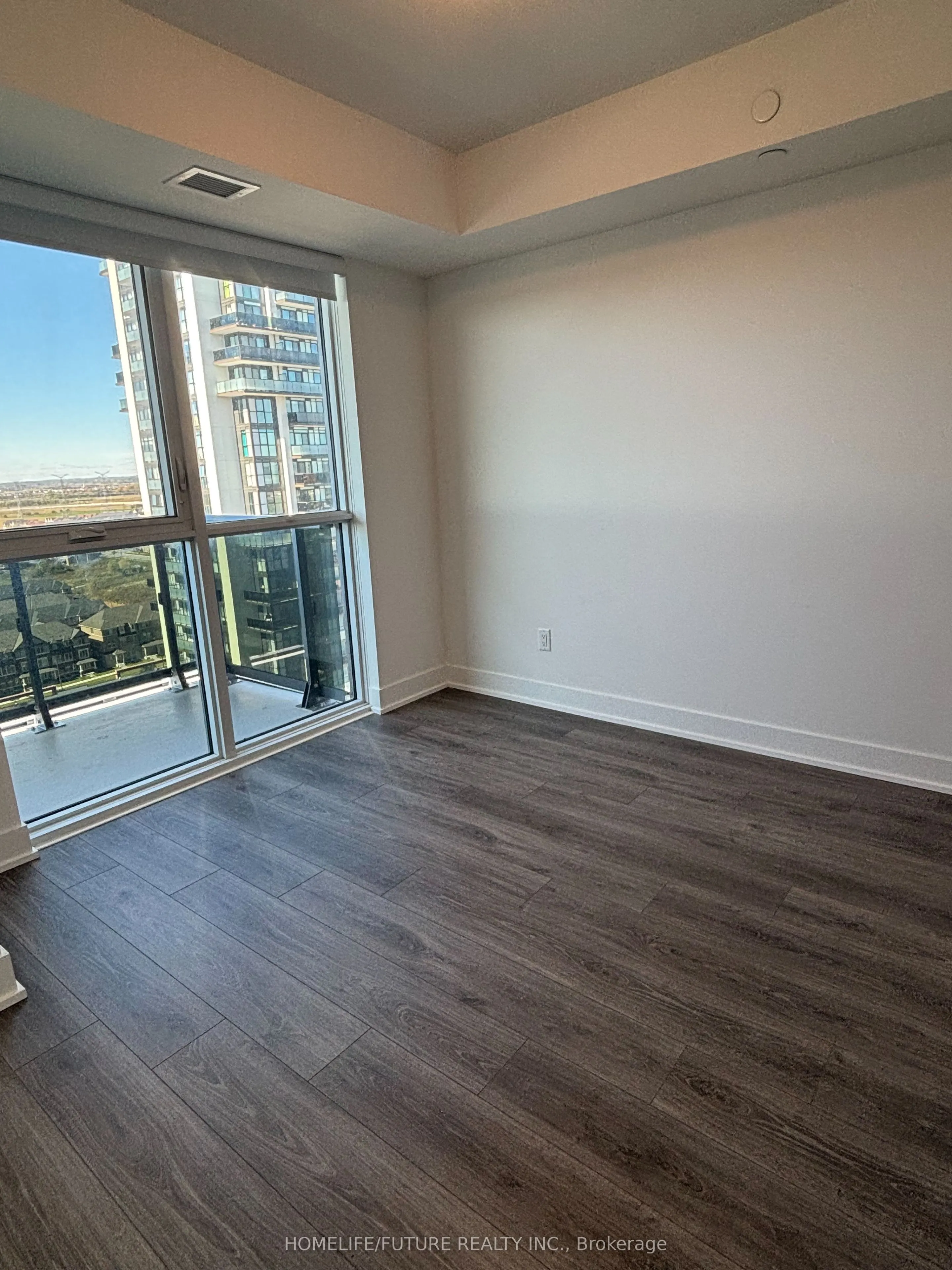 2545 Simcoe Street #1608