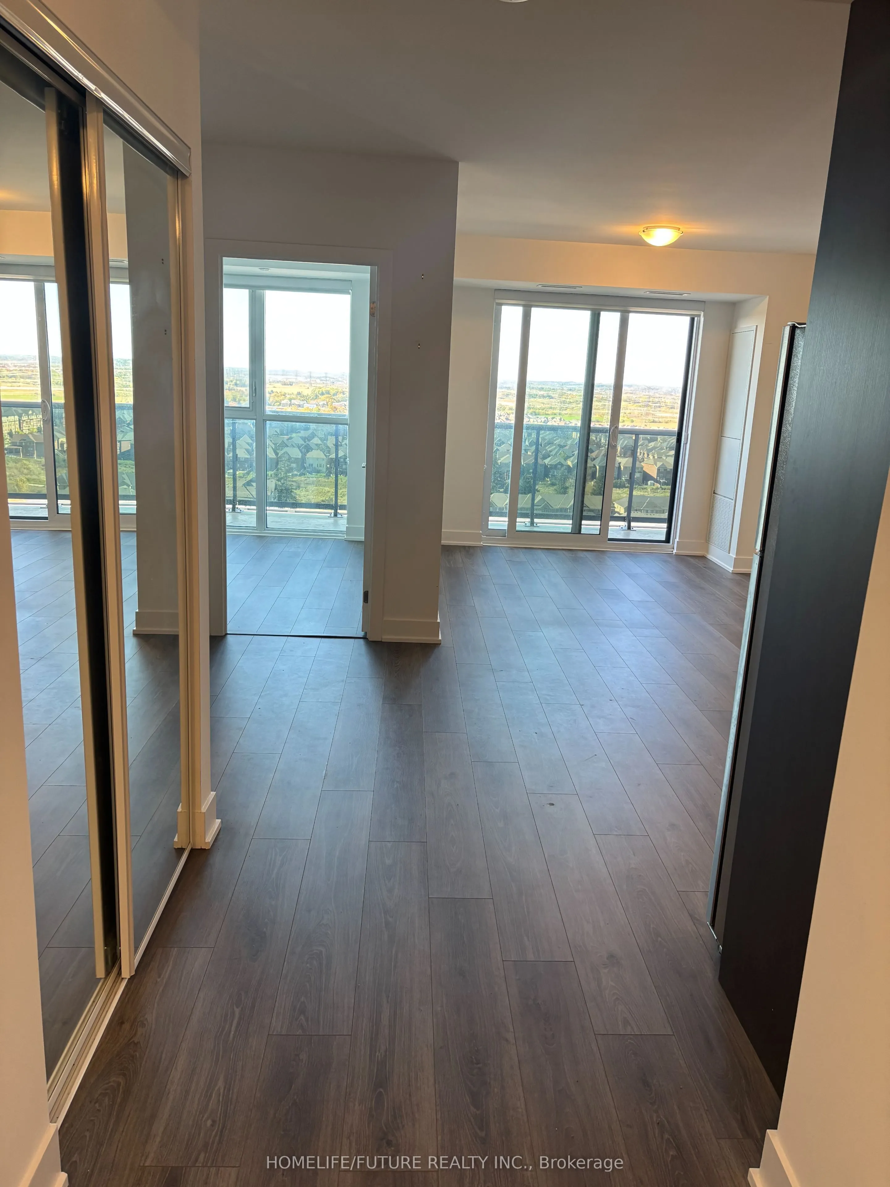 2545 Simcoe Street #1608